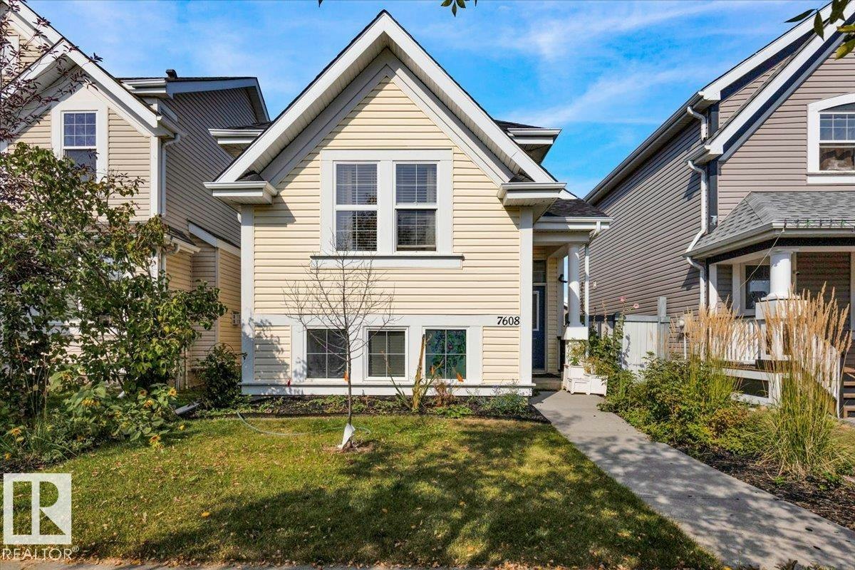7608 15 Avenue, Edmonton, AB, T6X 1M1