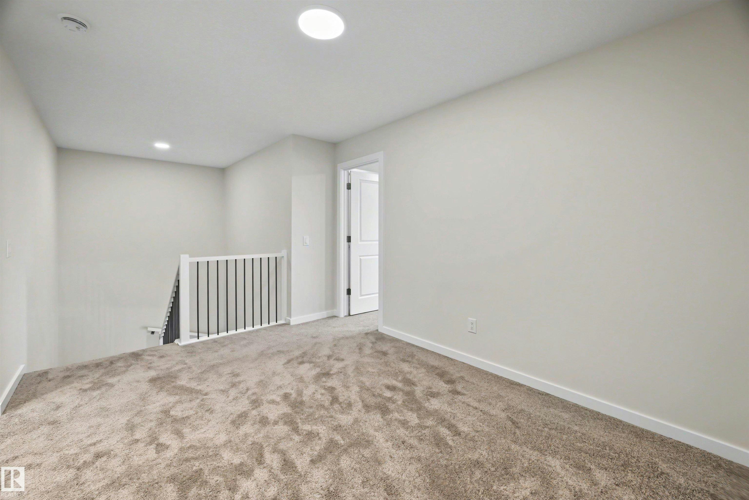 8419 226 Street, Edmonton, AB, T5T 7G7 - 23