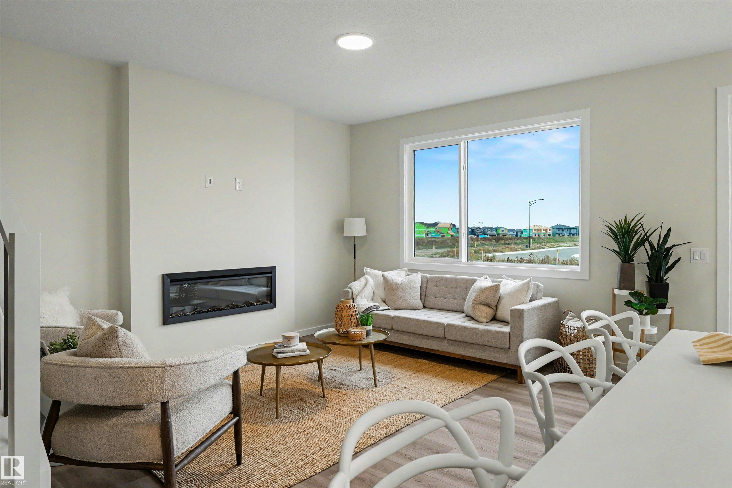 8419 226 Street, Edmonton, AB, T5T 7G7 - 9