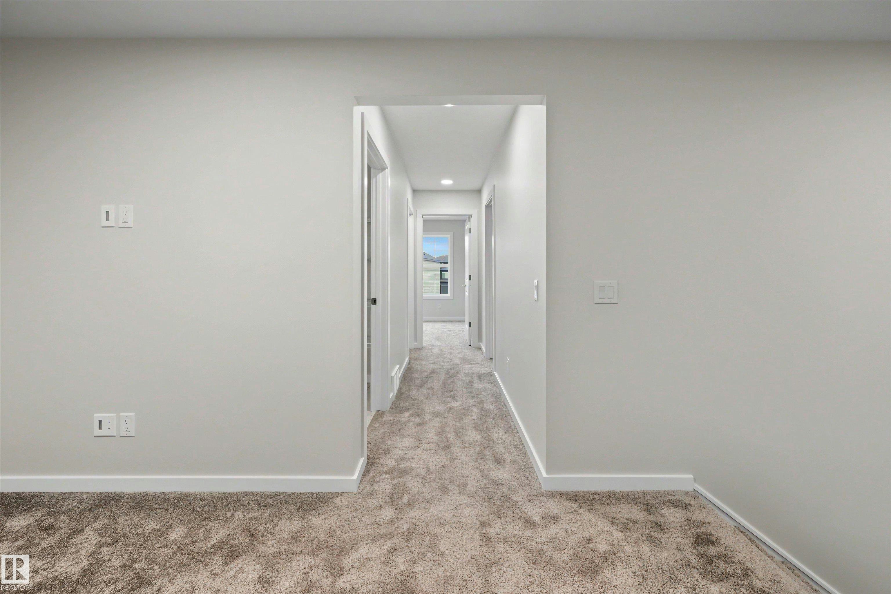 8419 226 Street, Edmonton, AB, T5T 7G7 - 31