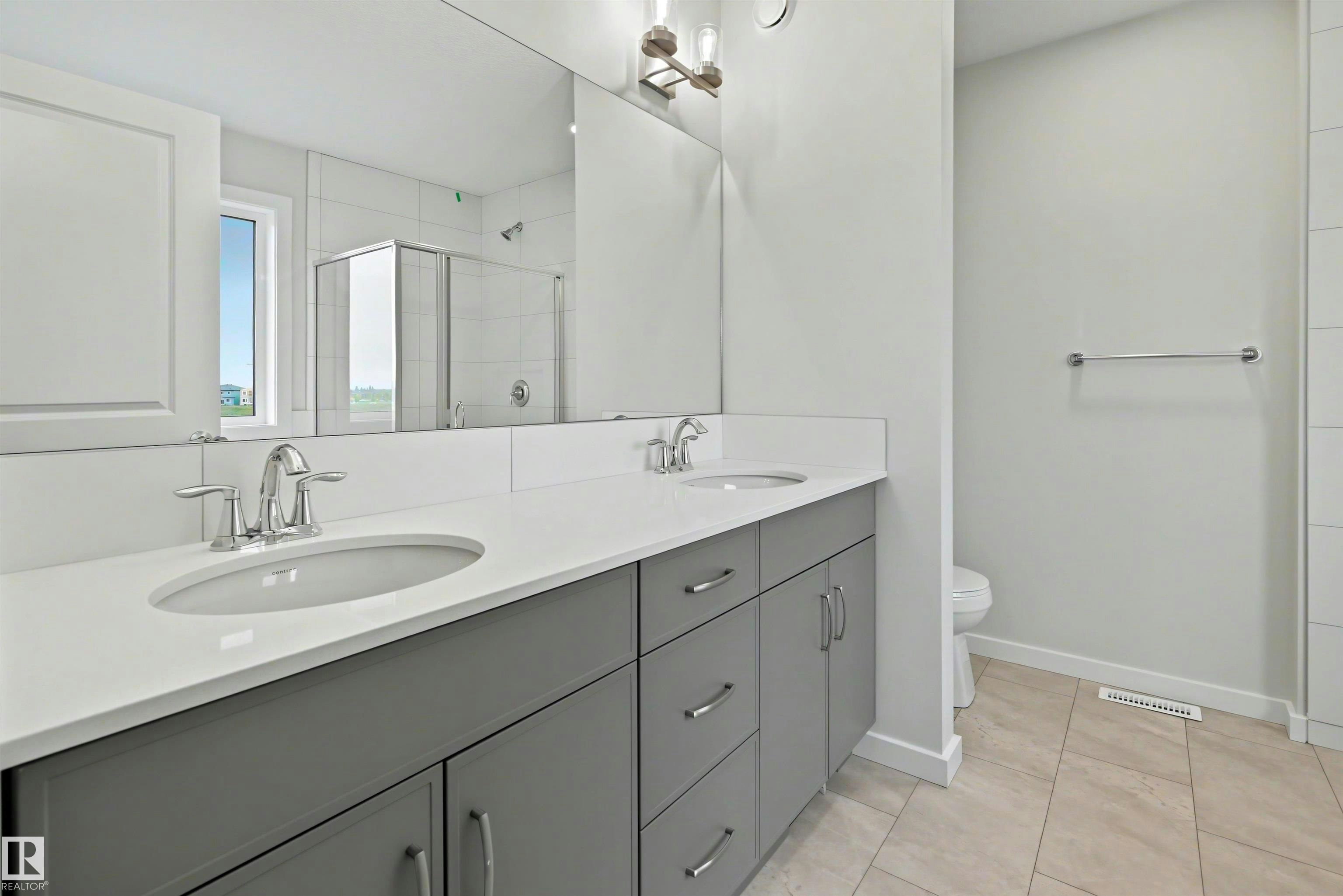8419 226 Street, Edmonton, AB, T5T 7G7 - 27