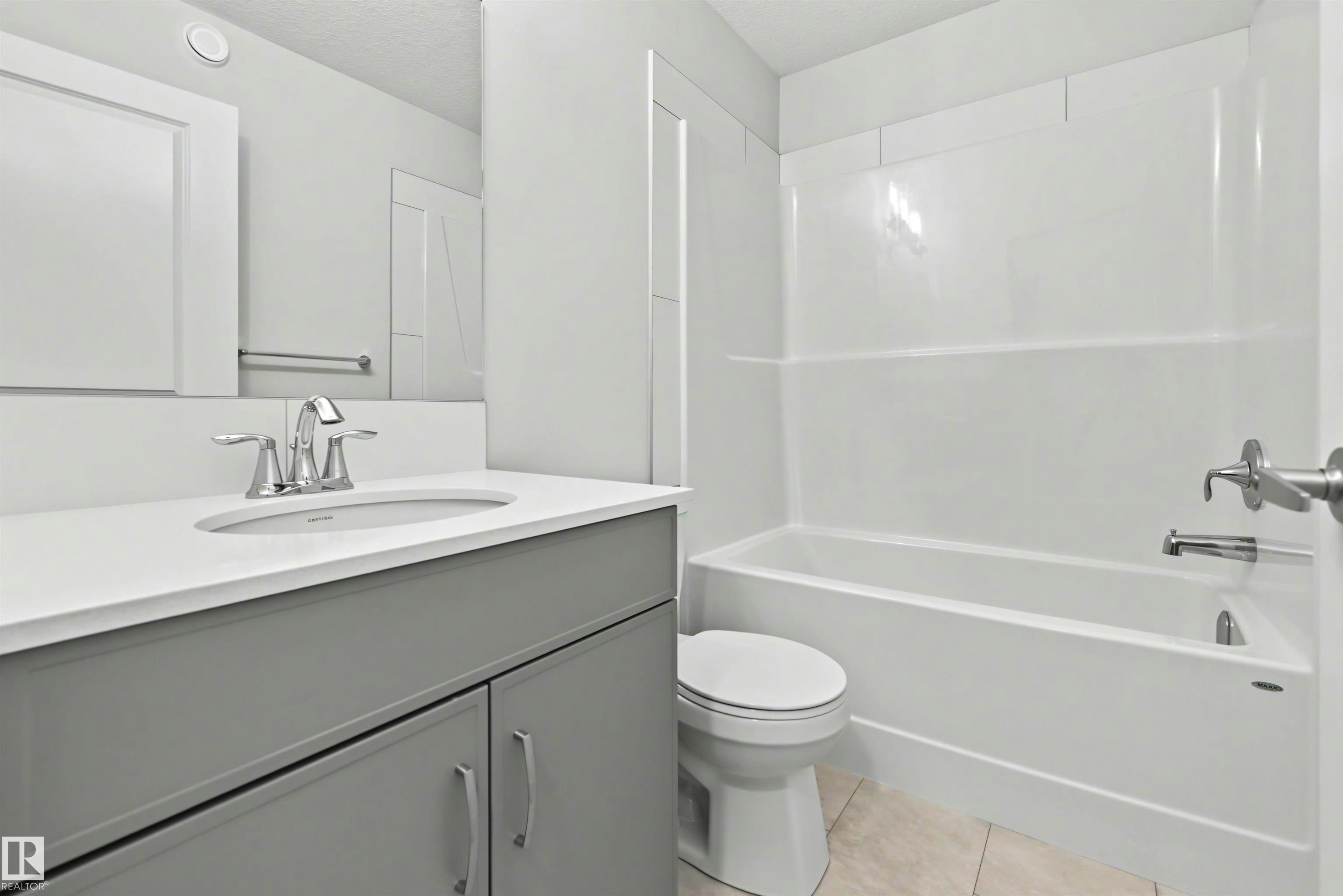 8419 226 Street, Edmonton, AB, T5T 7G7 - 34