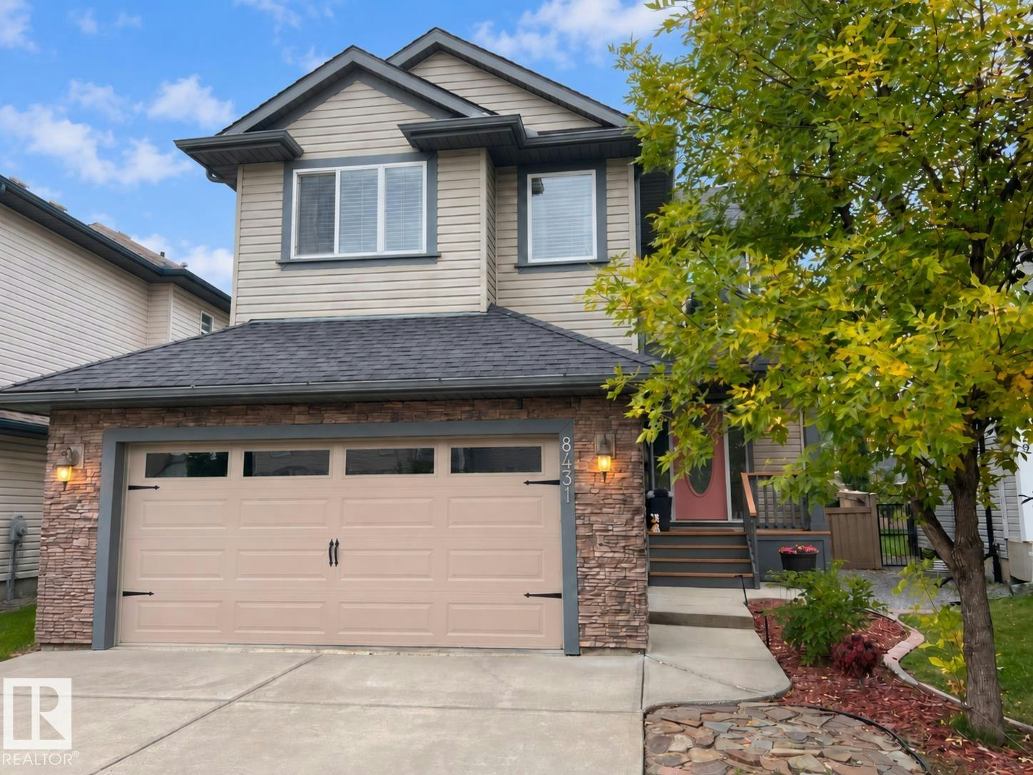 8431 Sloane Crescent, Edmonton, AB, T6R 0L3