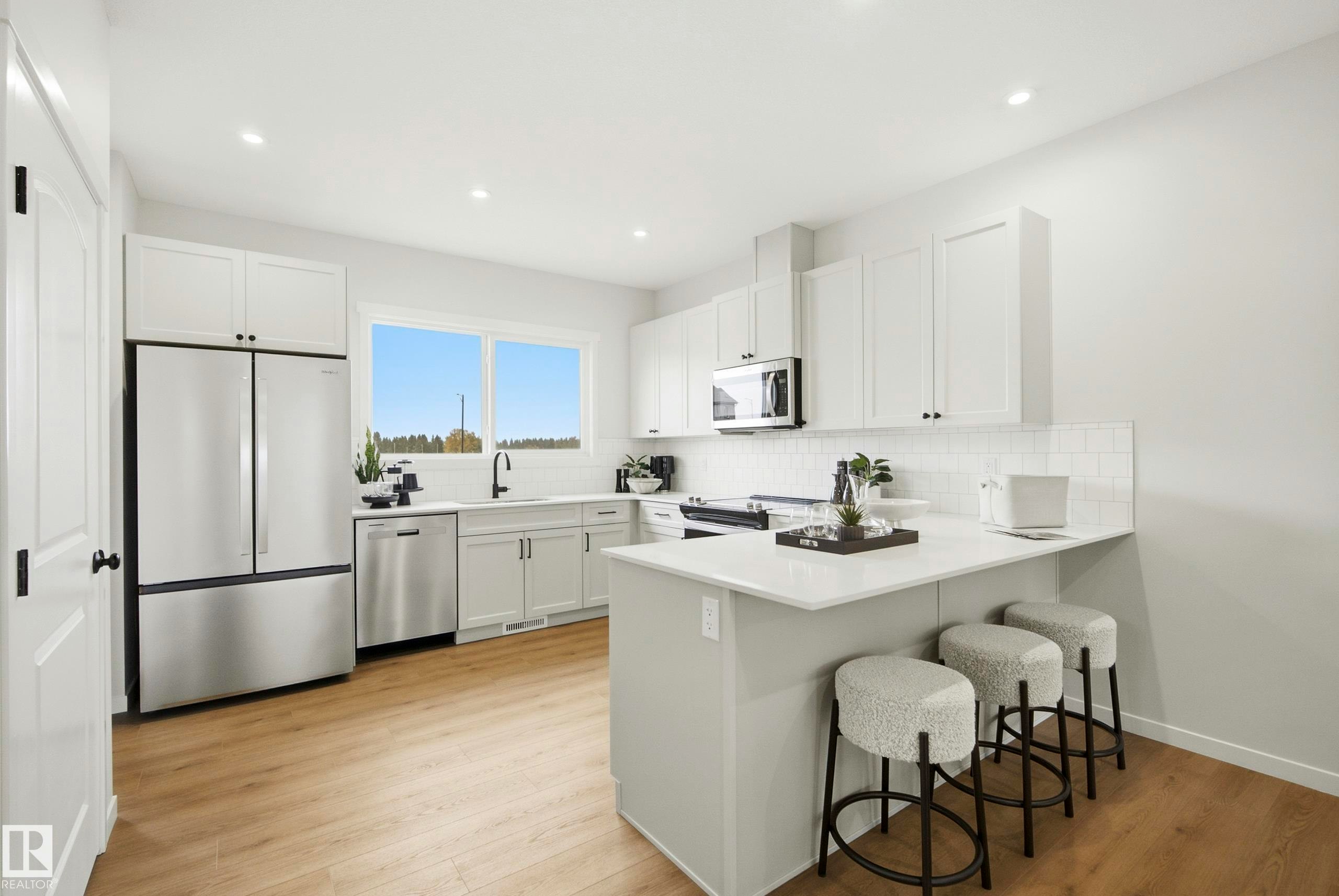 19620 30 Avenue, Edmonton, AB, T6M 3L9