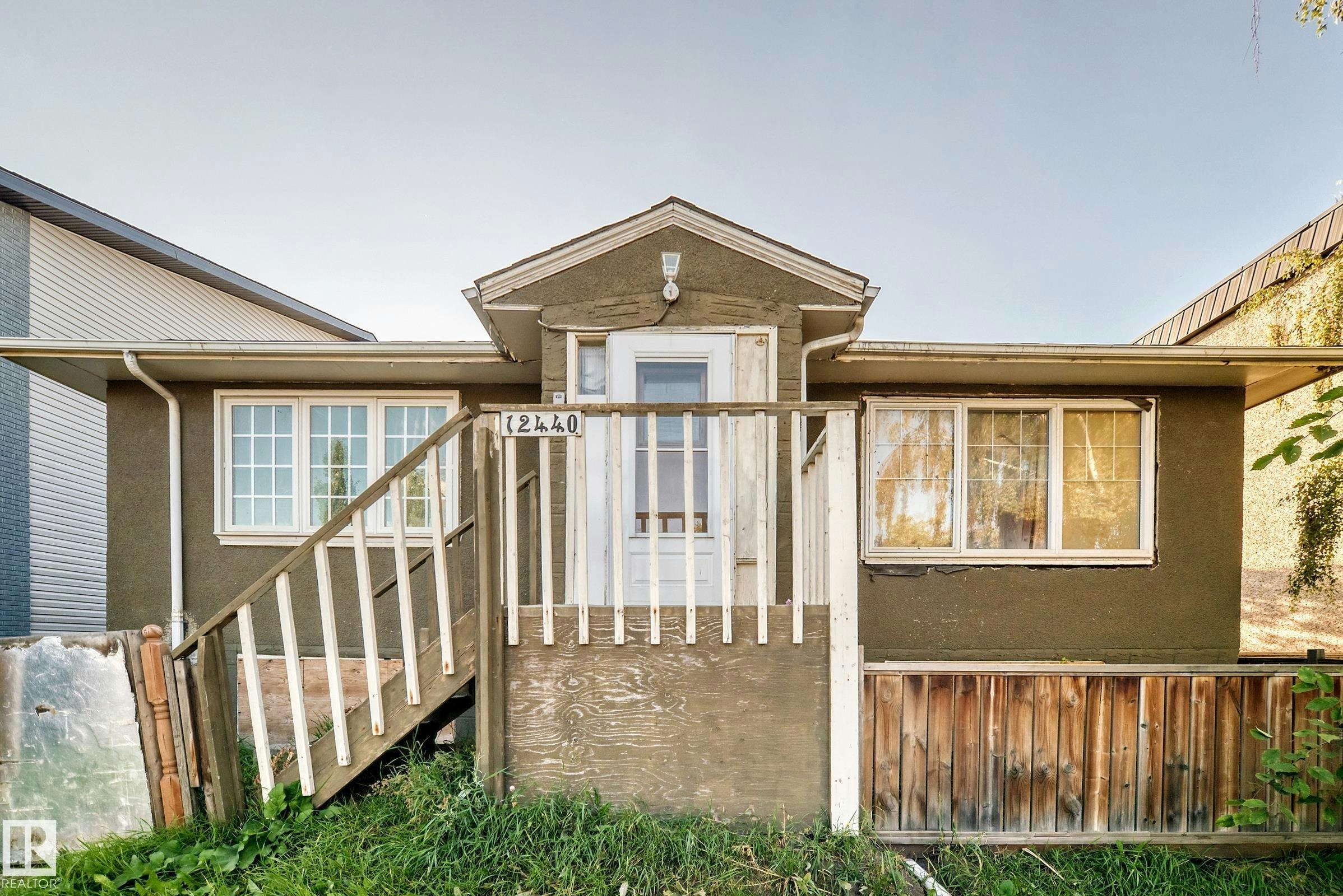12440 82 Street, Edmonton, AB, T5B 2X4