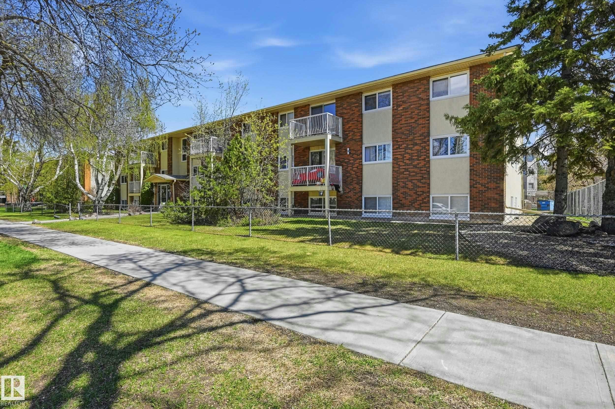 305-10811 115 Street, Edmonton, AB, T5H 3L2