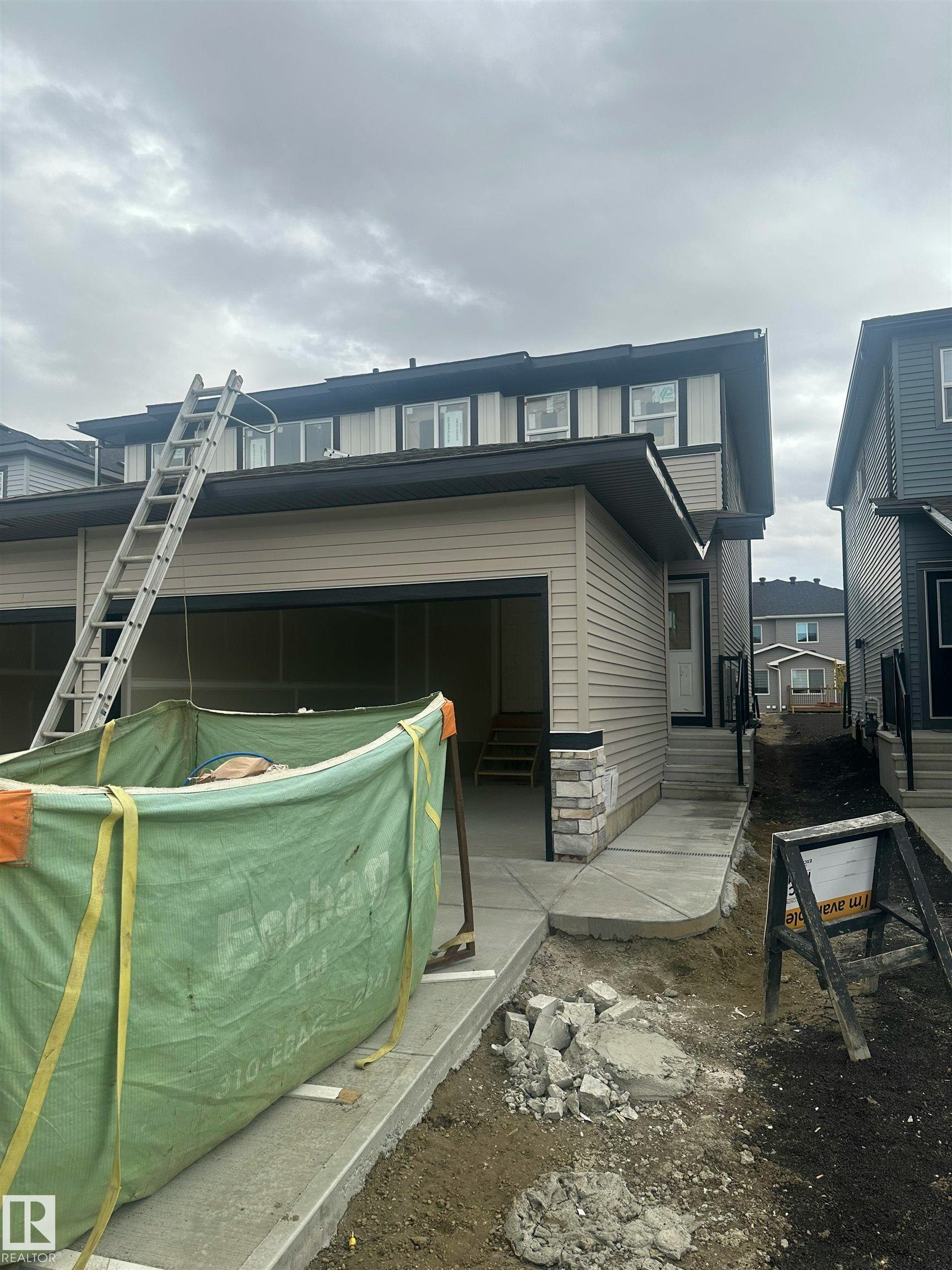 18123 74 Street, Edmonton, AB, T5Z 0X7