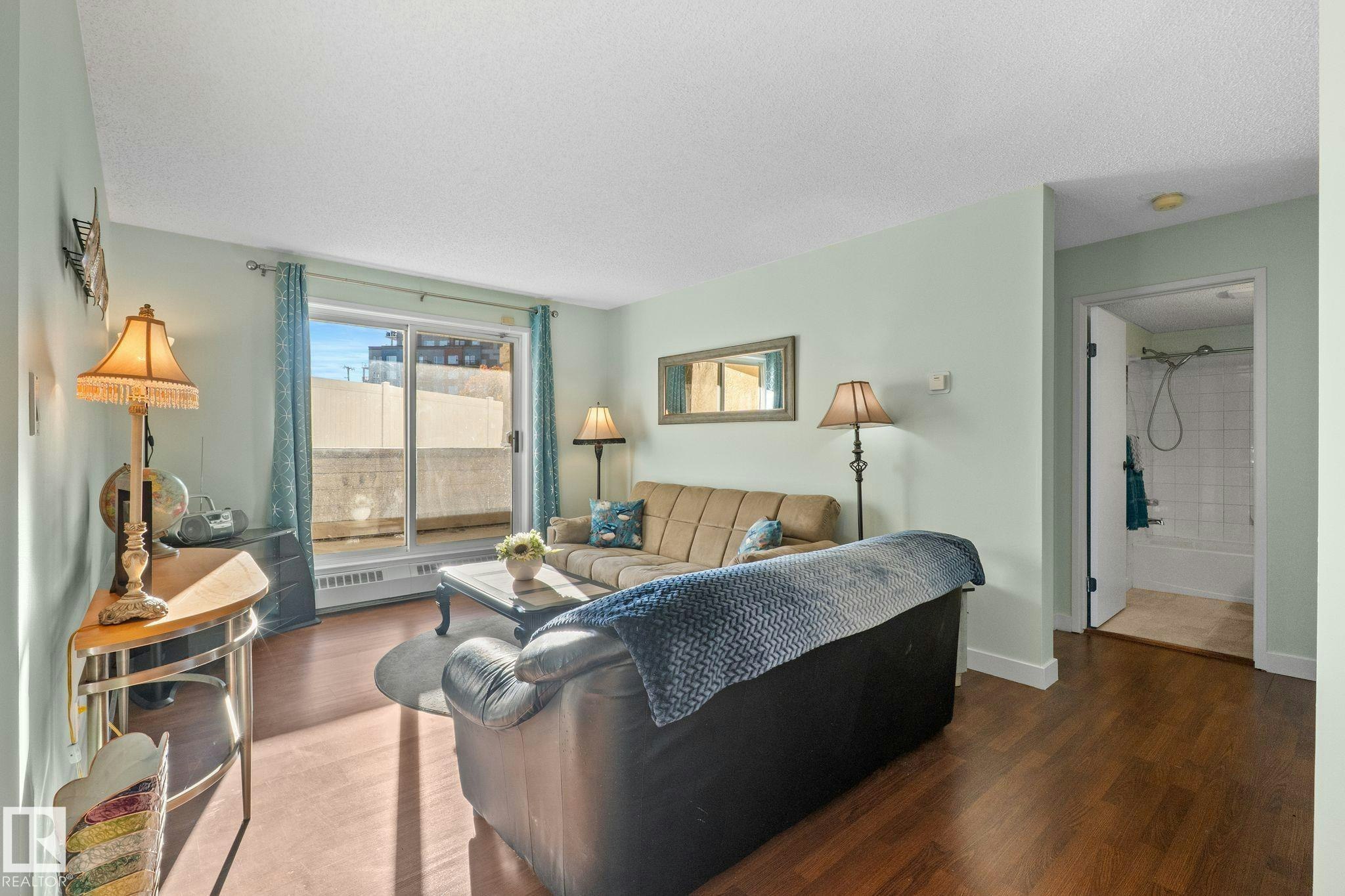 163-10520 120 Street, Edmonton, AB, T5H 4L9