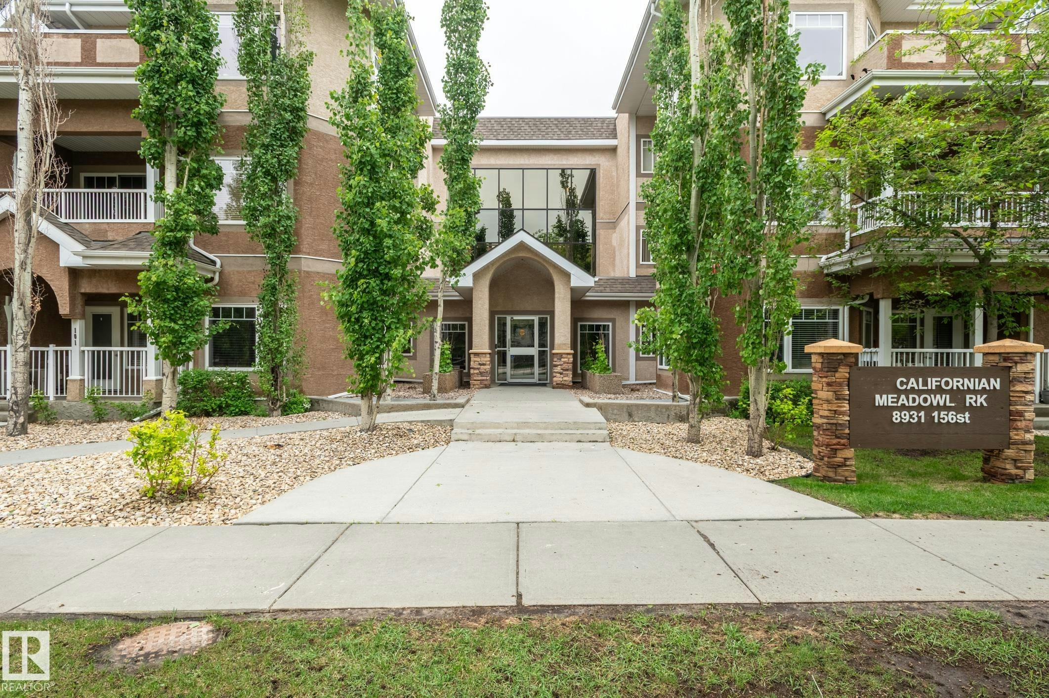 101-8931 156 Street, Edmonton, AB, T5R 1Y6