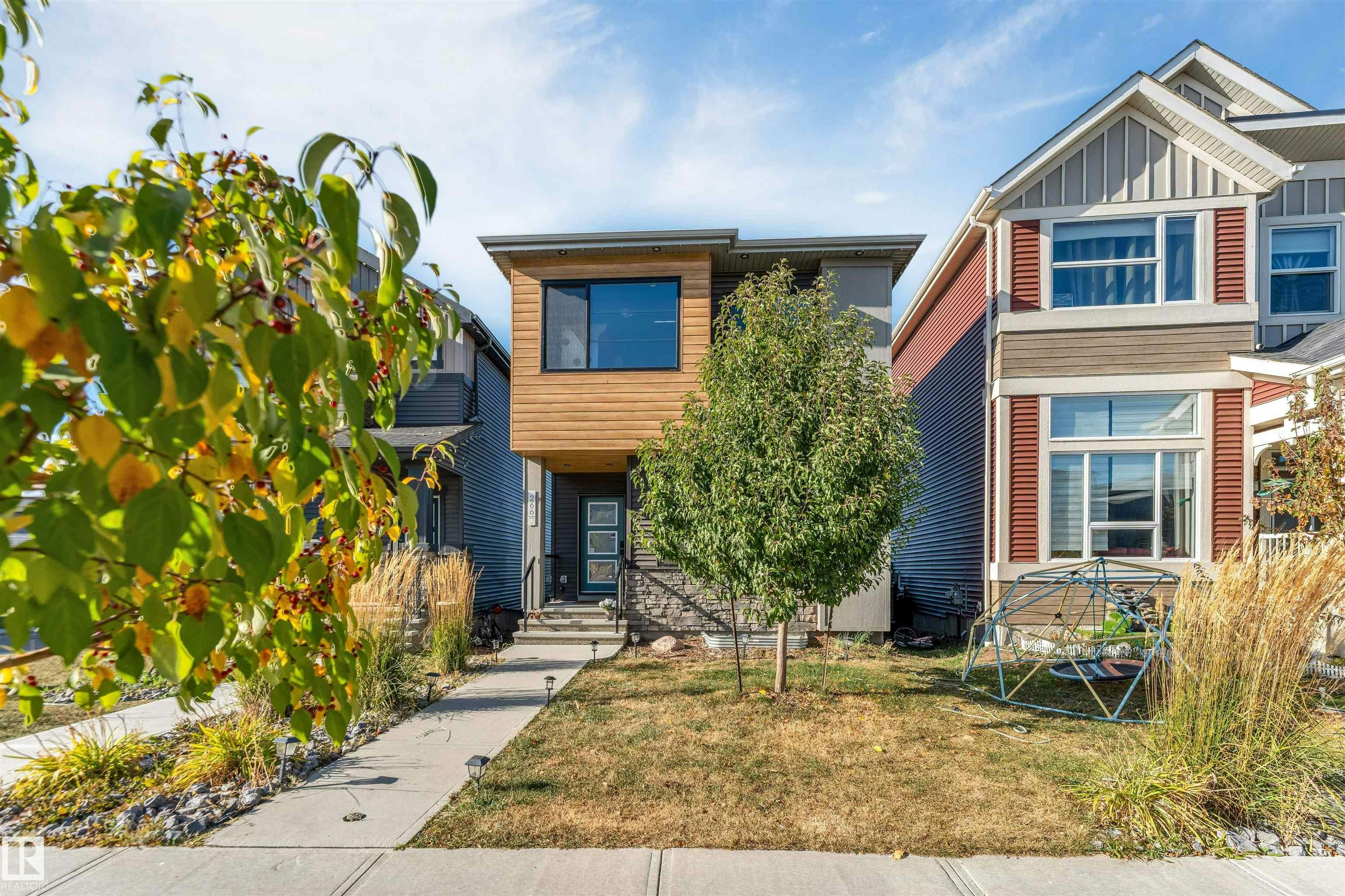 266 Charlesworth Drive, Edmonton, AB, T6X 2P4