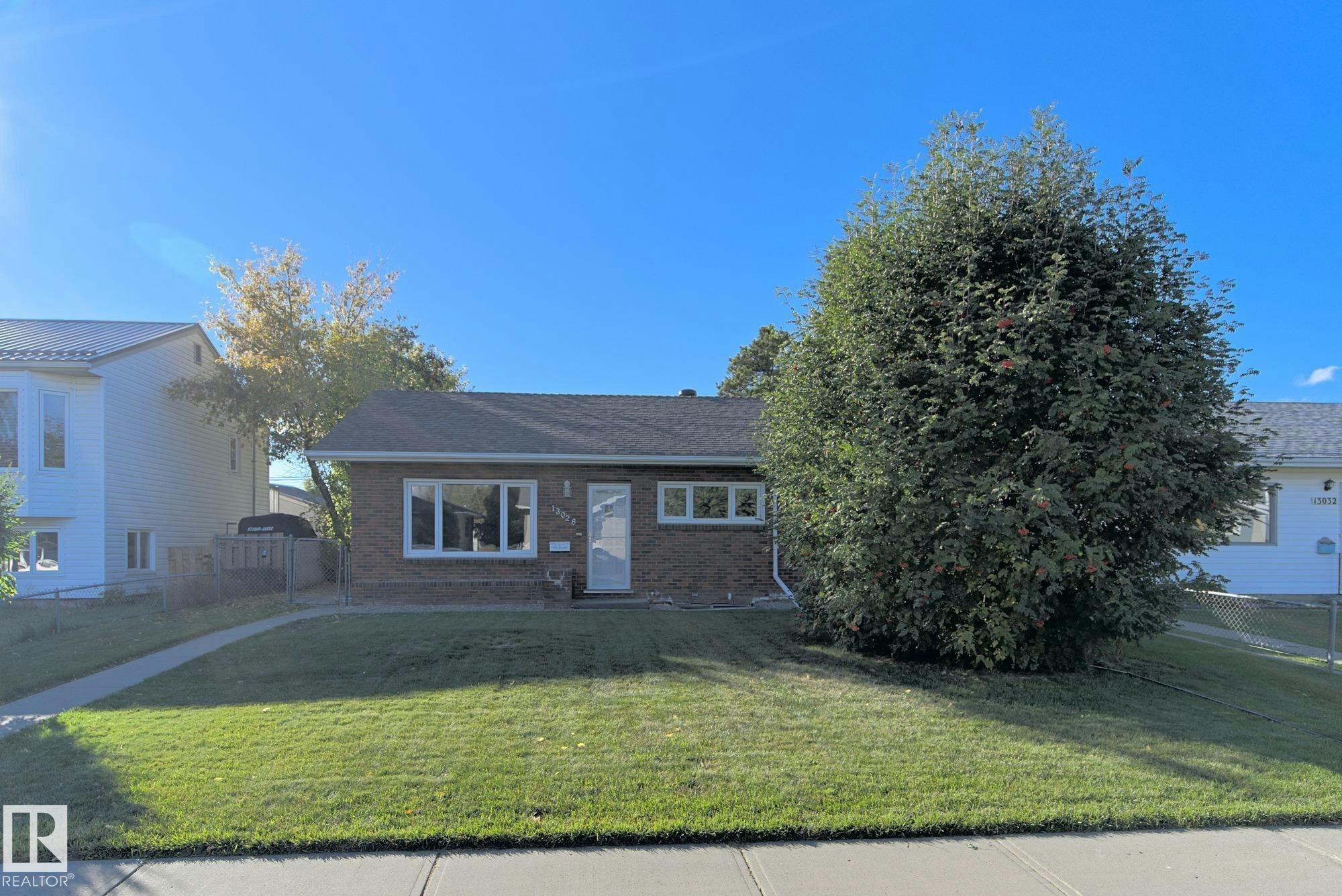 13028 134 Street, Edmonton, AB, T5L 1V8