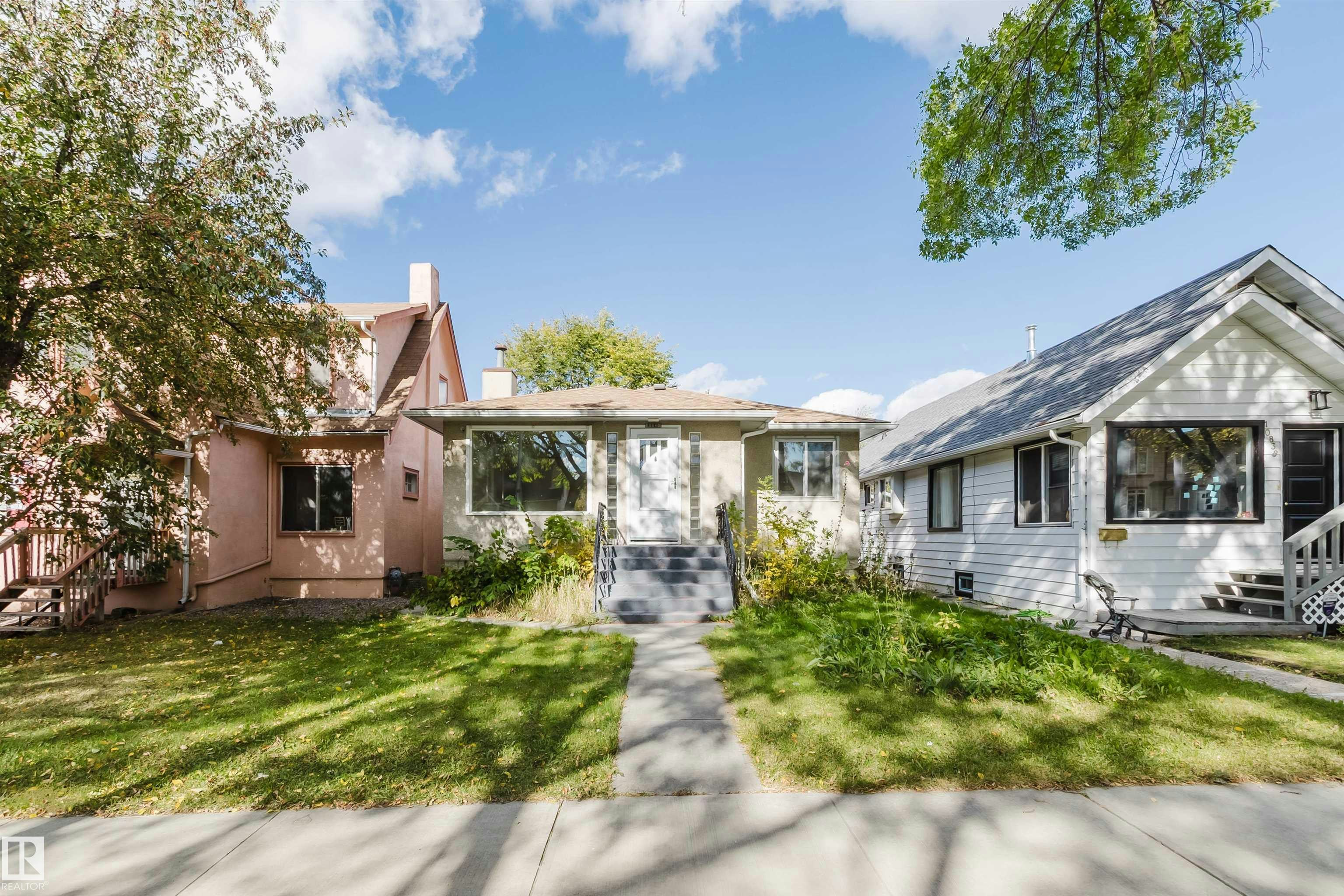 10840 74 Avenue NW, Edmonton, AB, T6E 1G9