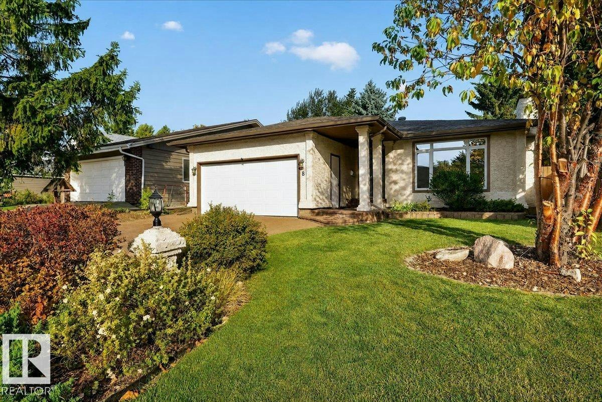 8 Wahstao Crescent NW, Edmonton, AB, T5T 2W8