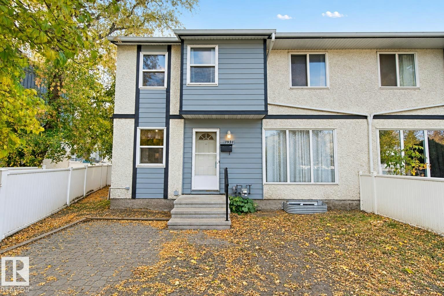 193F Homestead Crescent, Edmonton, AB, T5A 2Y2