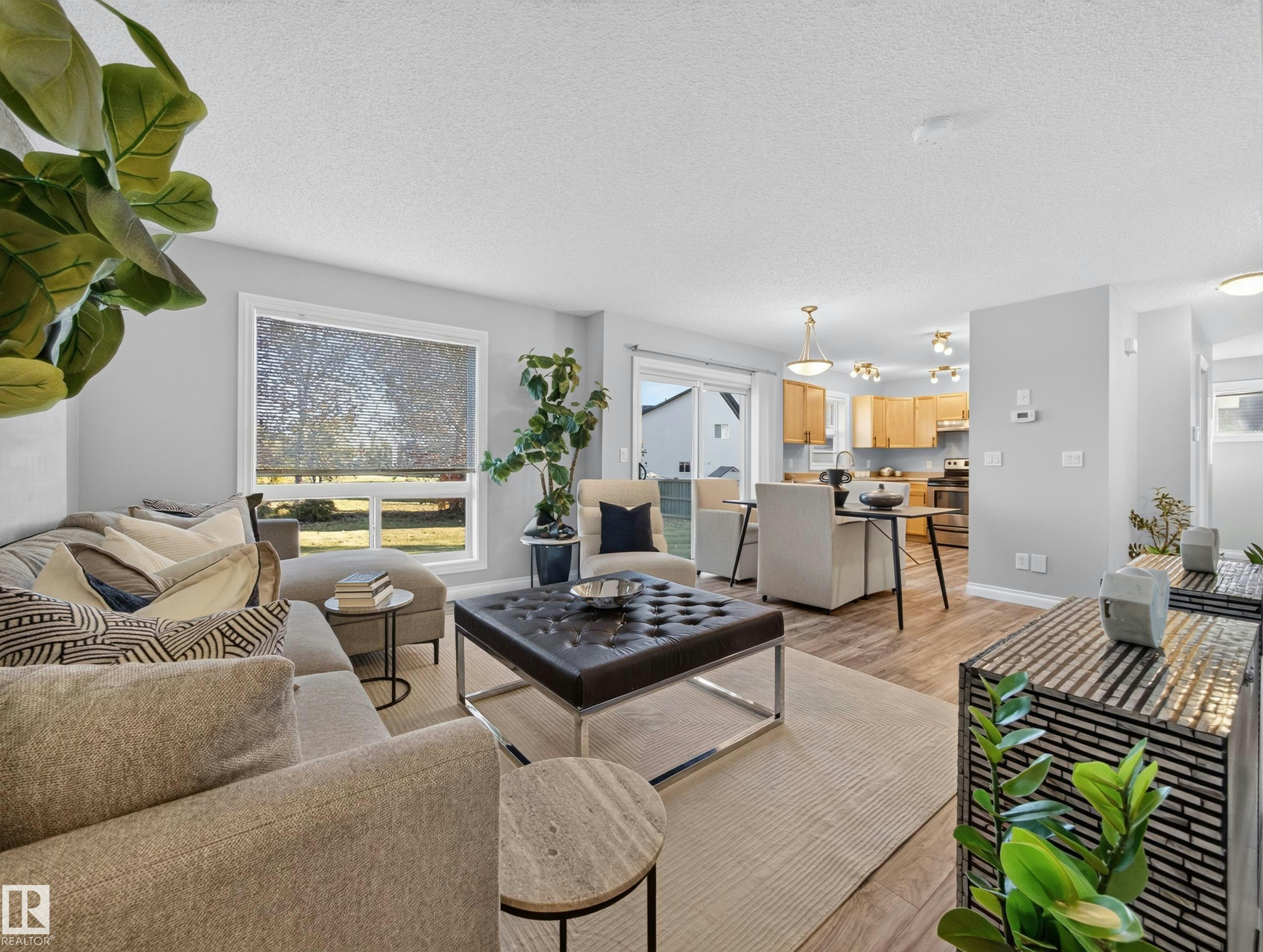 44-12050 17 Avenue, Edmonton, AB, T6L 1X4