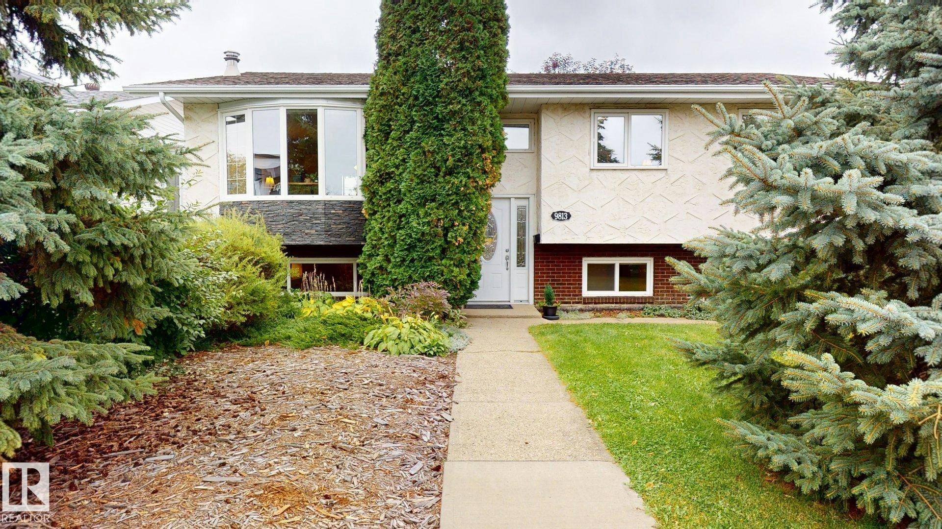 9813 152 Street, Edmonton, AB, T5P 1X2 - 36