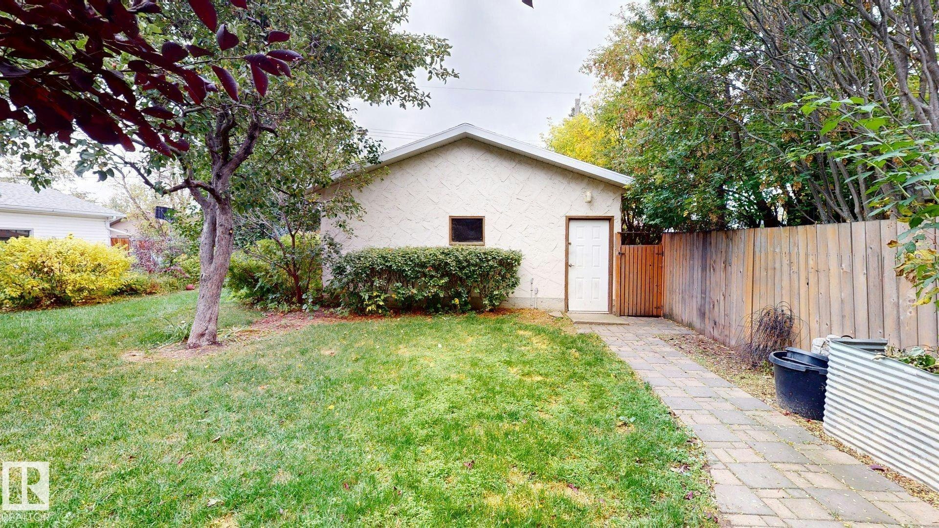 9813 152 Street, Edmonton, AB, T5P 1X2 - 35