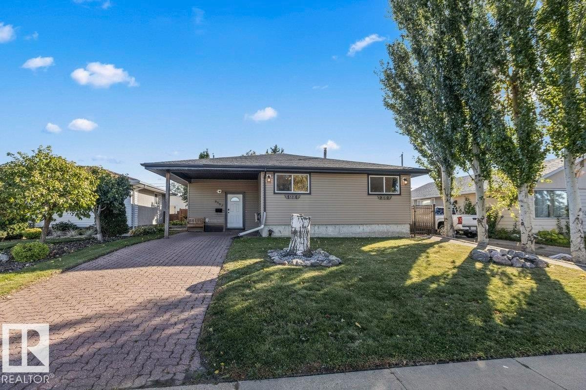 8907 136 Avenue, Edmonton, AB, T5E 1V5