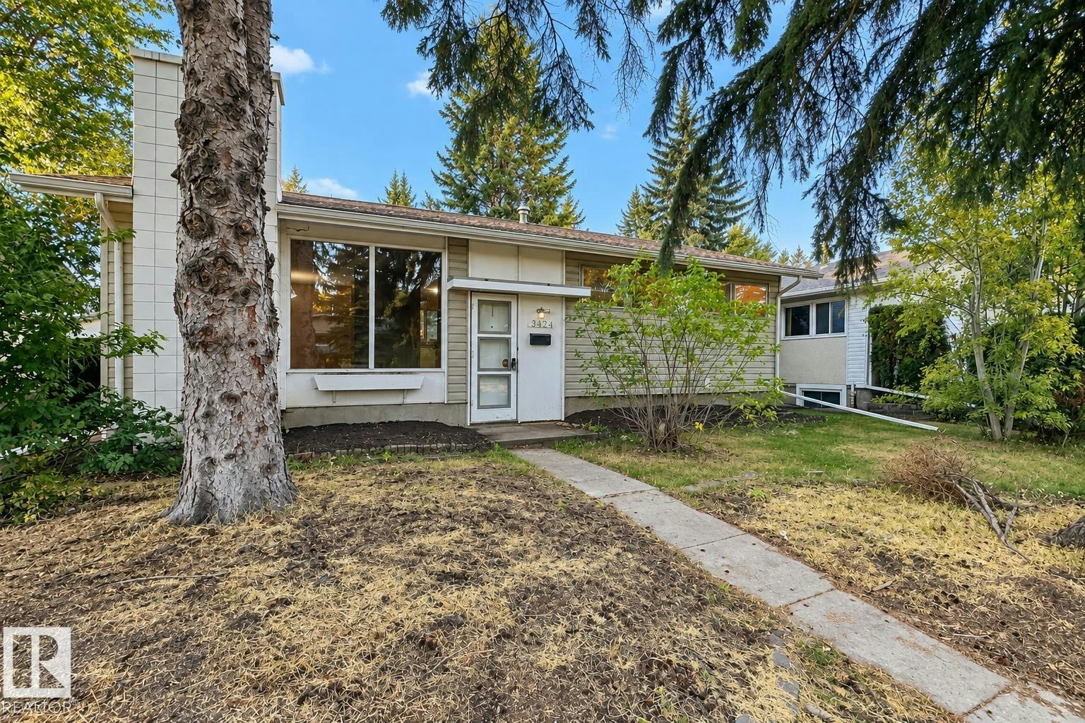 12204 40 Avenue, Edmonton, AB, T6J 0S5