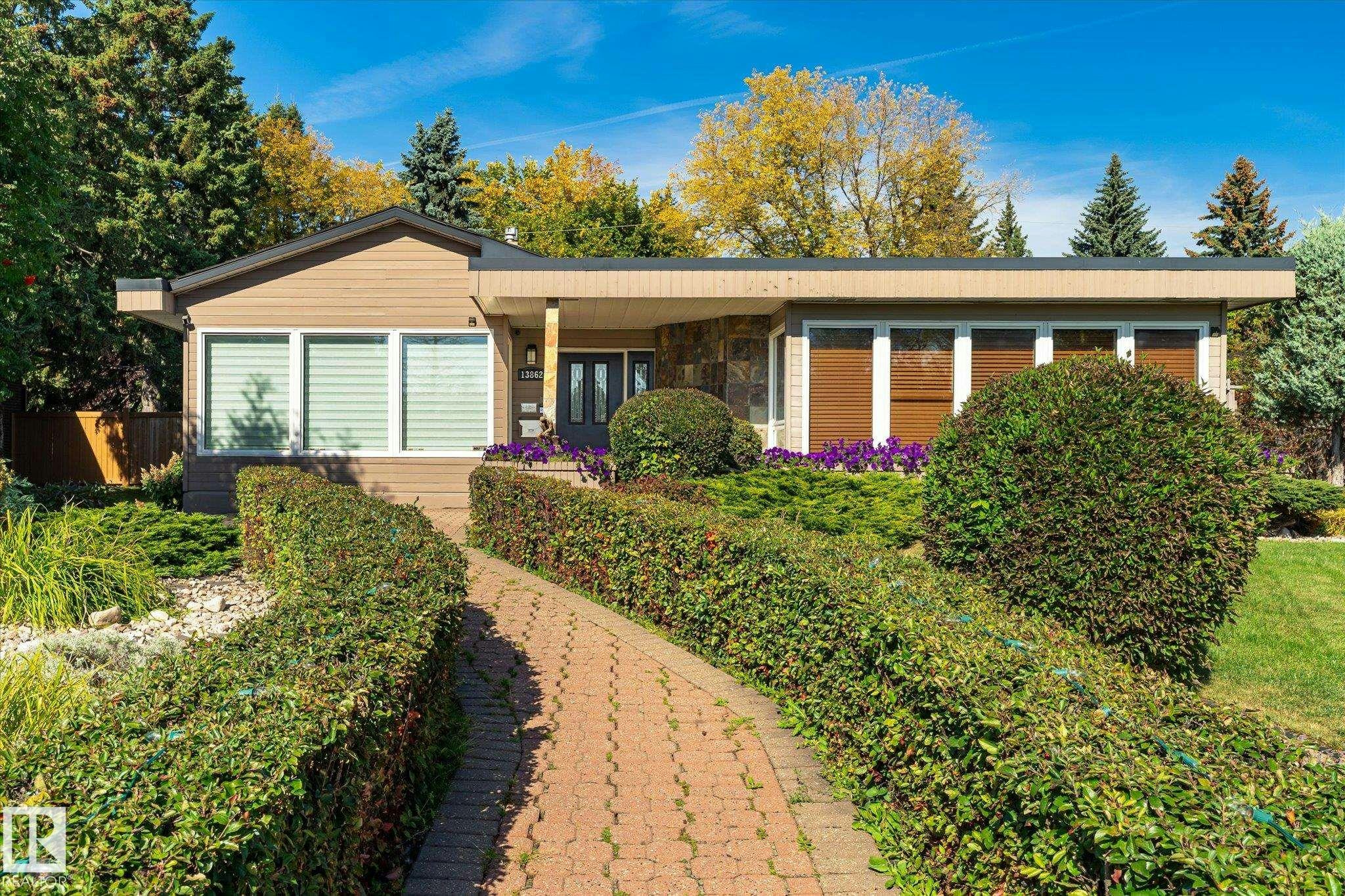 13862 Ravine Drive, Edmonton, AB, T5N 3M1