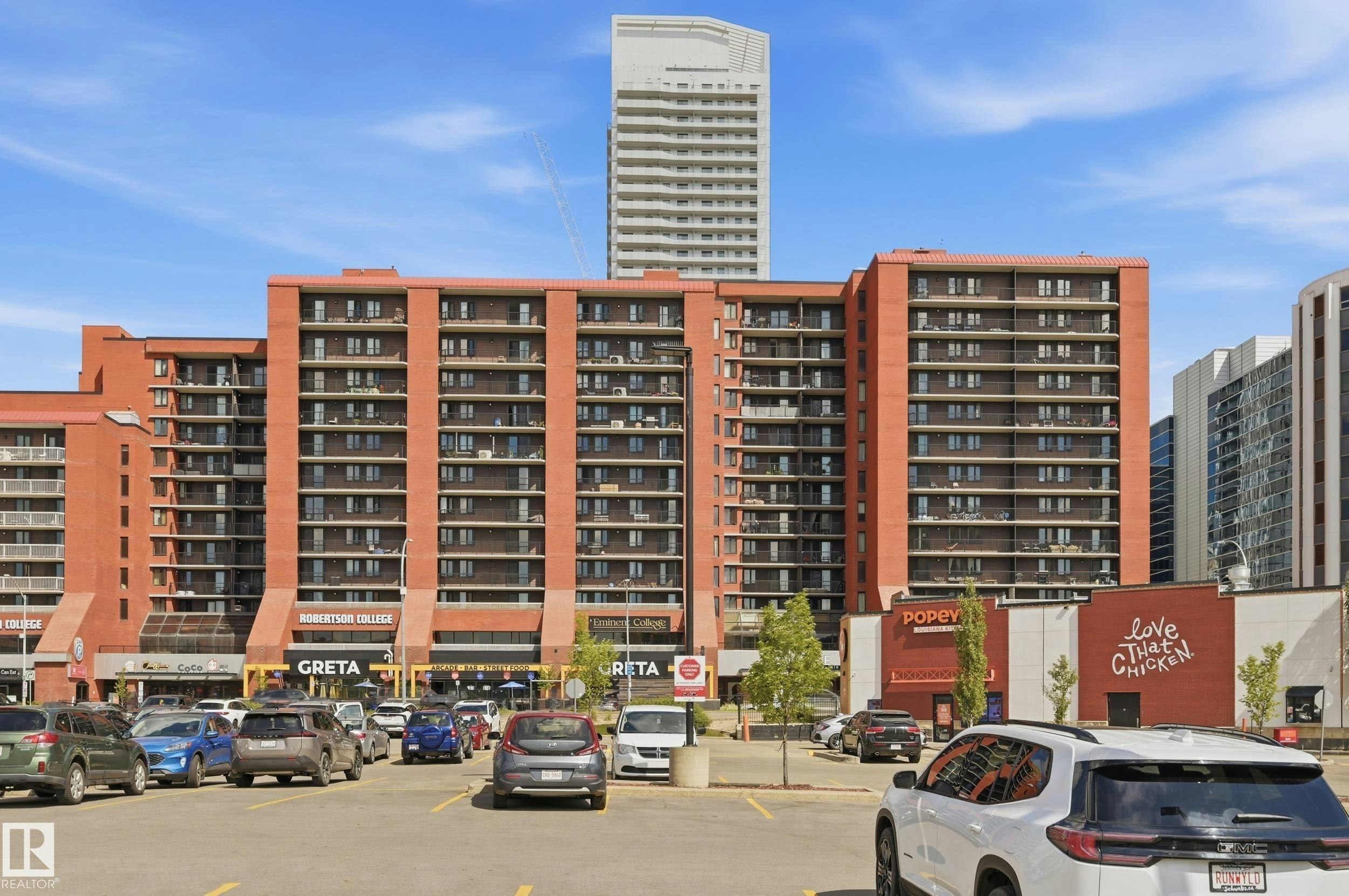 601-10125 109 Street, Edmonton, AB, T5J 3P1