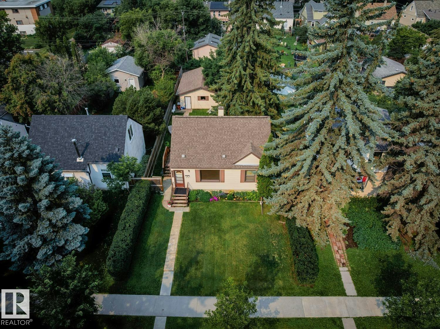 6810 110 Street, Edmonton, AB, T6H 3E7