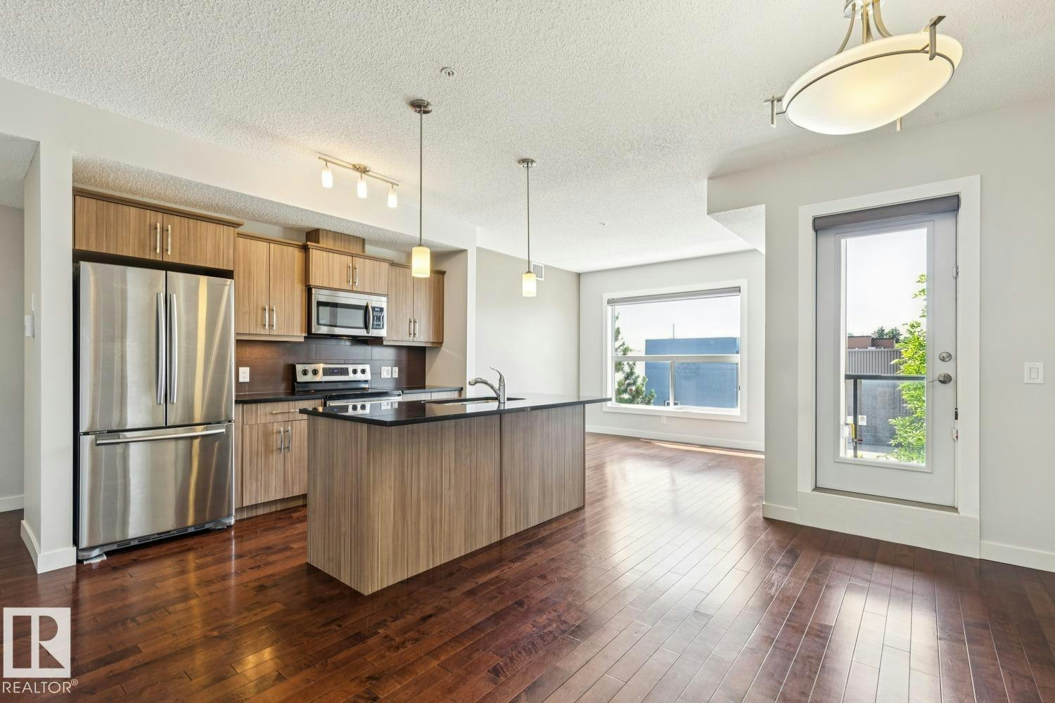 217-10523 123 Street, Edmonton, AB, T5N 1N9