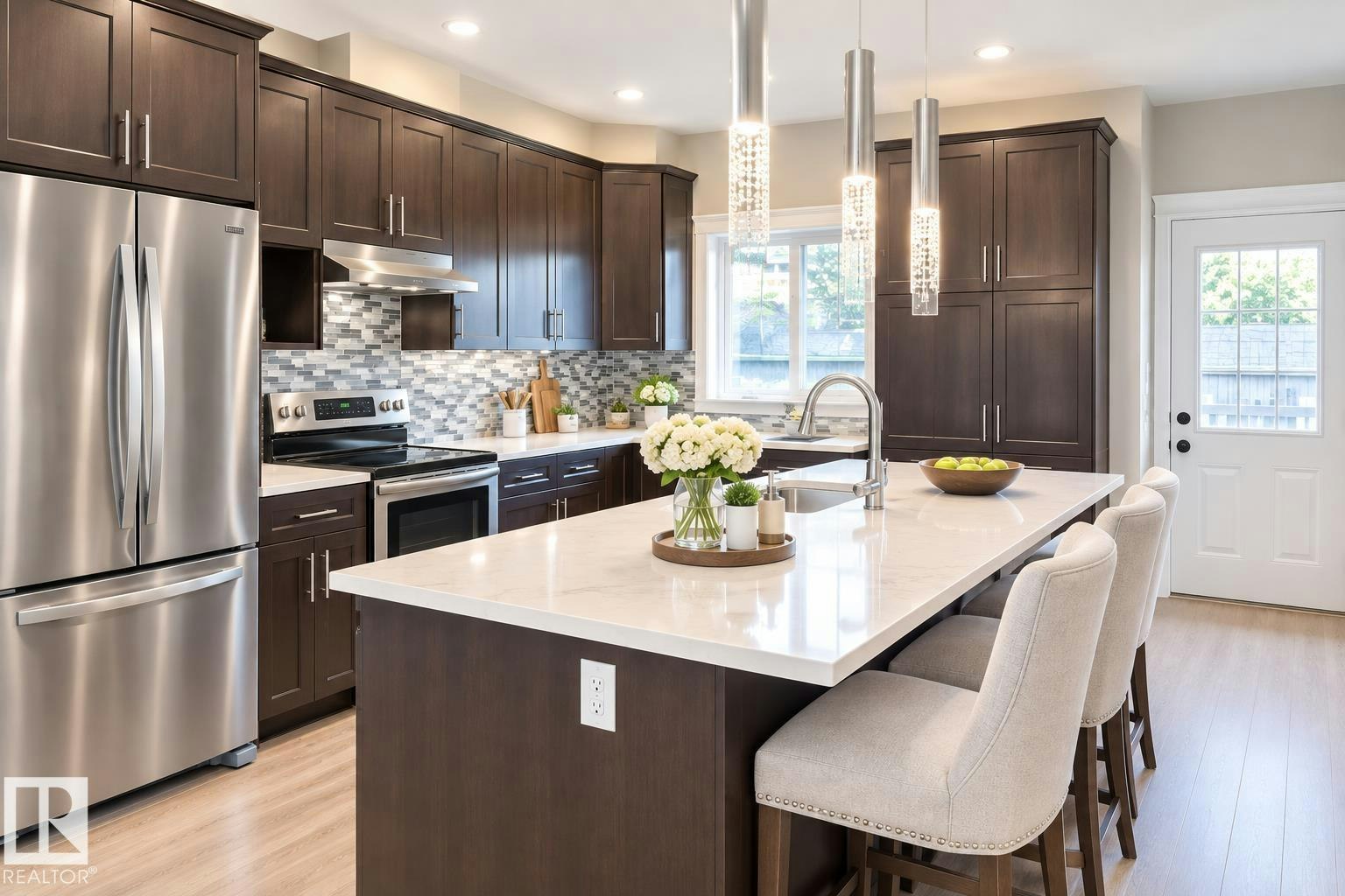 11903 37 Street, Edmonton, AB, T5W 2B9