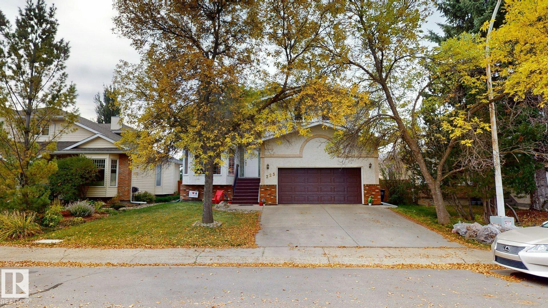 225 Heagle Crescent, Edmonton, AB, T6R 1V6