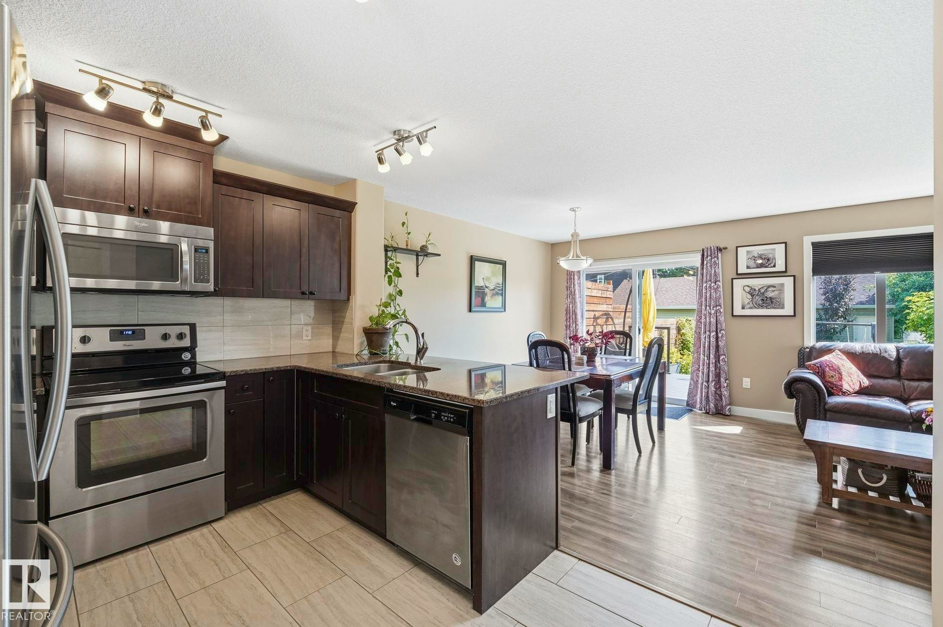 10245 152 Street, Edmonton, AB, T5P 1Y3