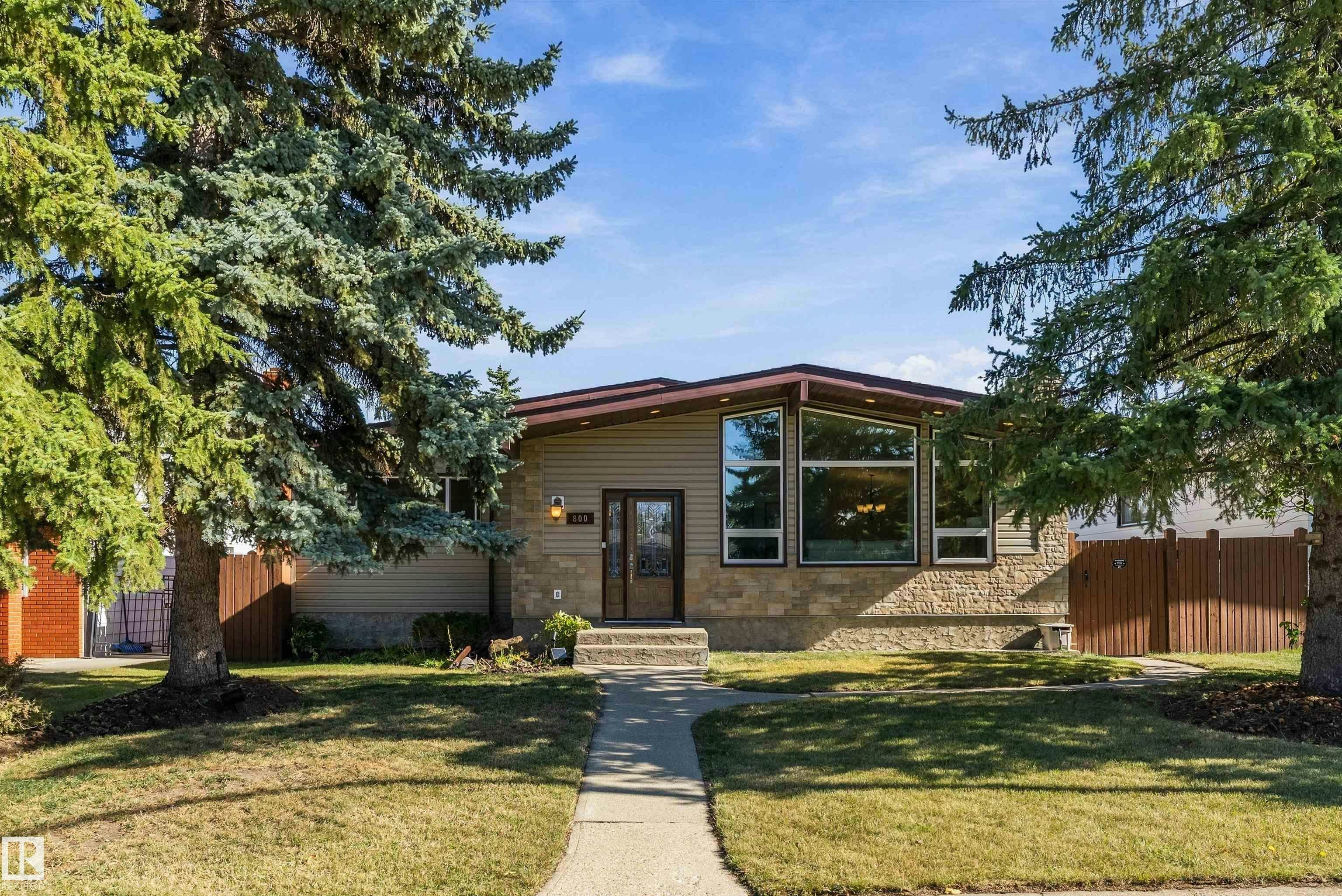 800 Lee Ridge Road, Edmonton, AB, T6K 0P8