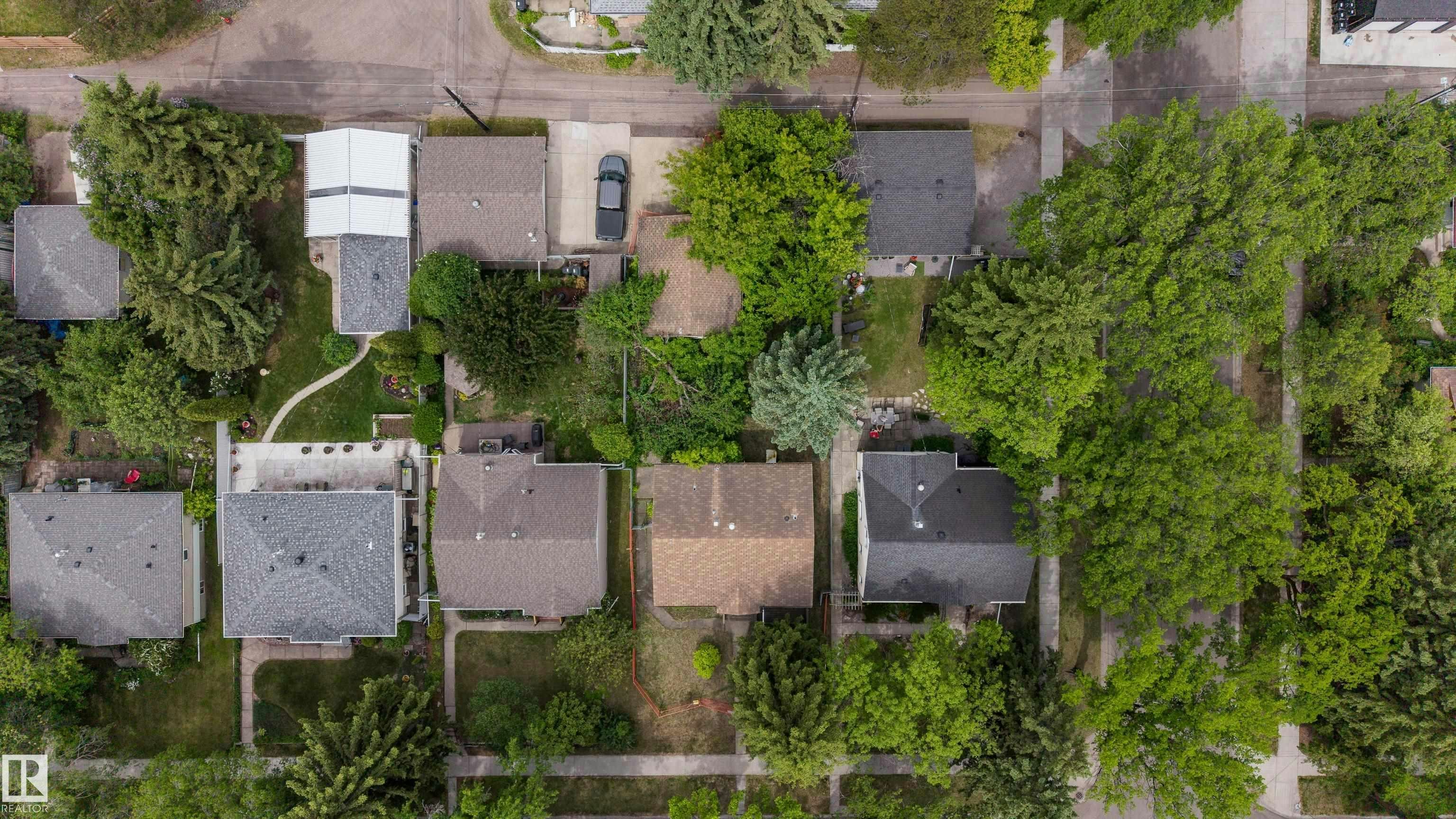 9306 64 Avenue, Edmonton, AB, T6E 0H9