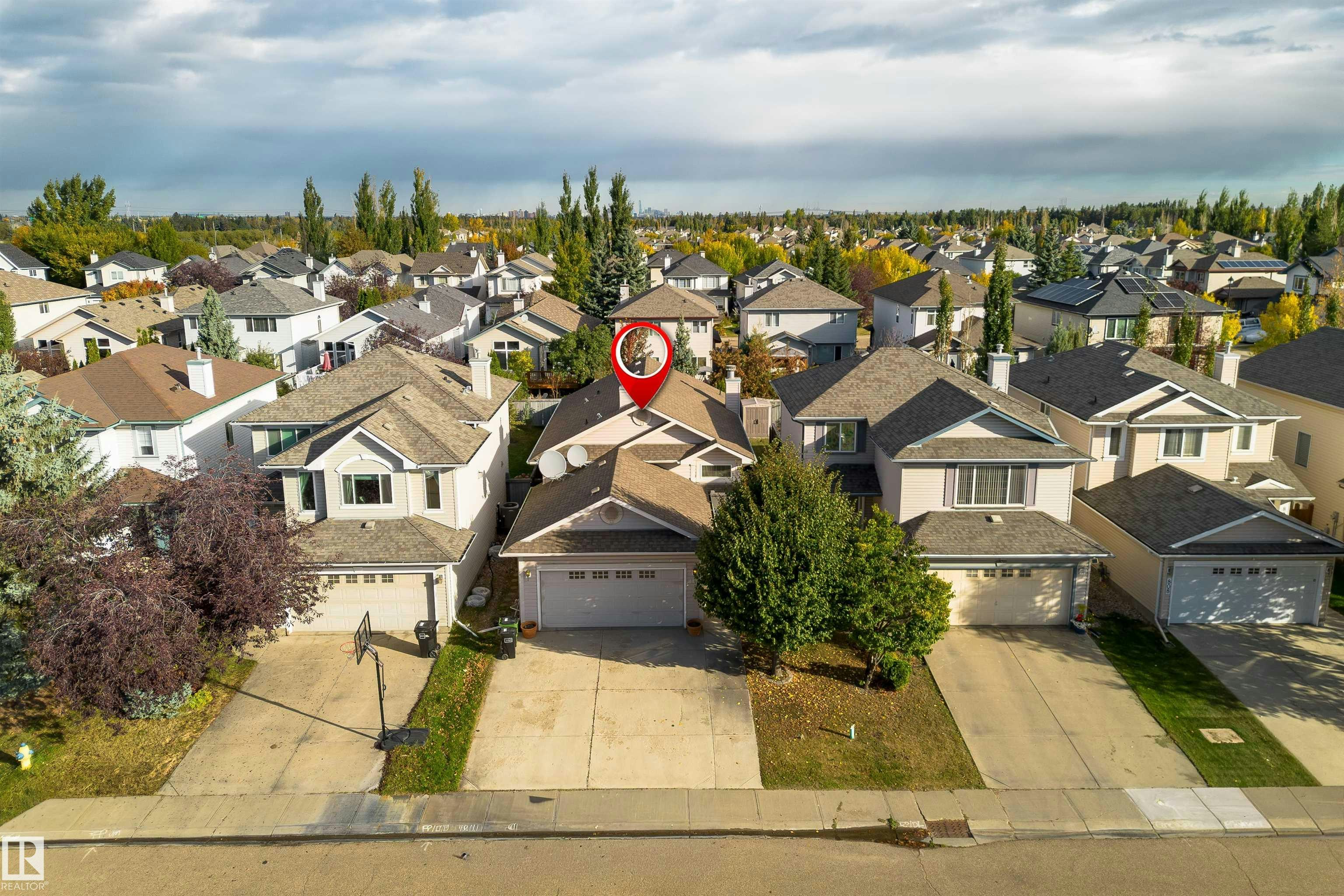 812 Barnes Link, Edmonton, AB, T6W 1E8