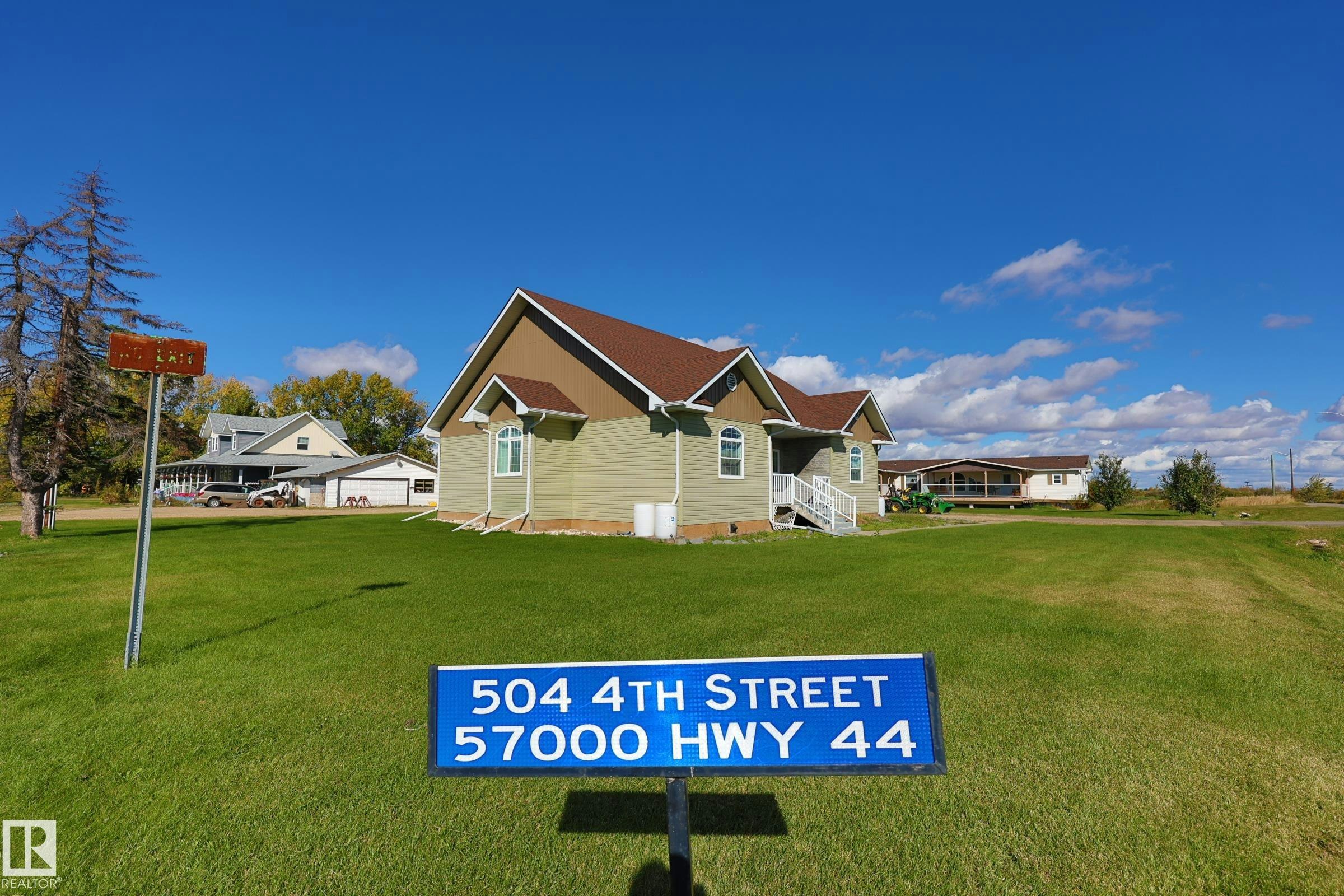 504 4 Street, Rural Sturgeon County, AB, T8R 2K8