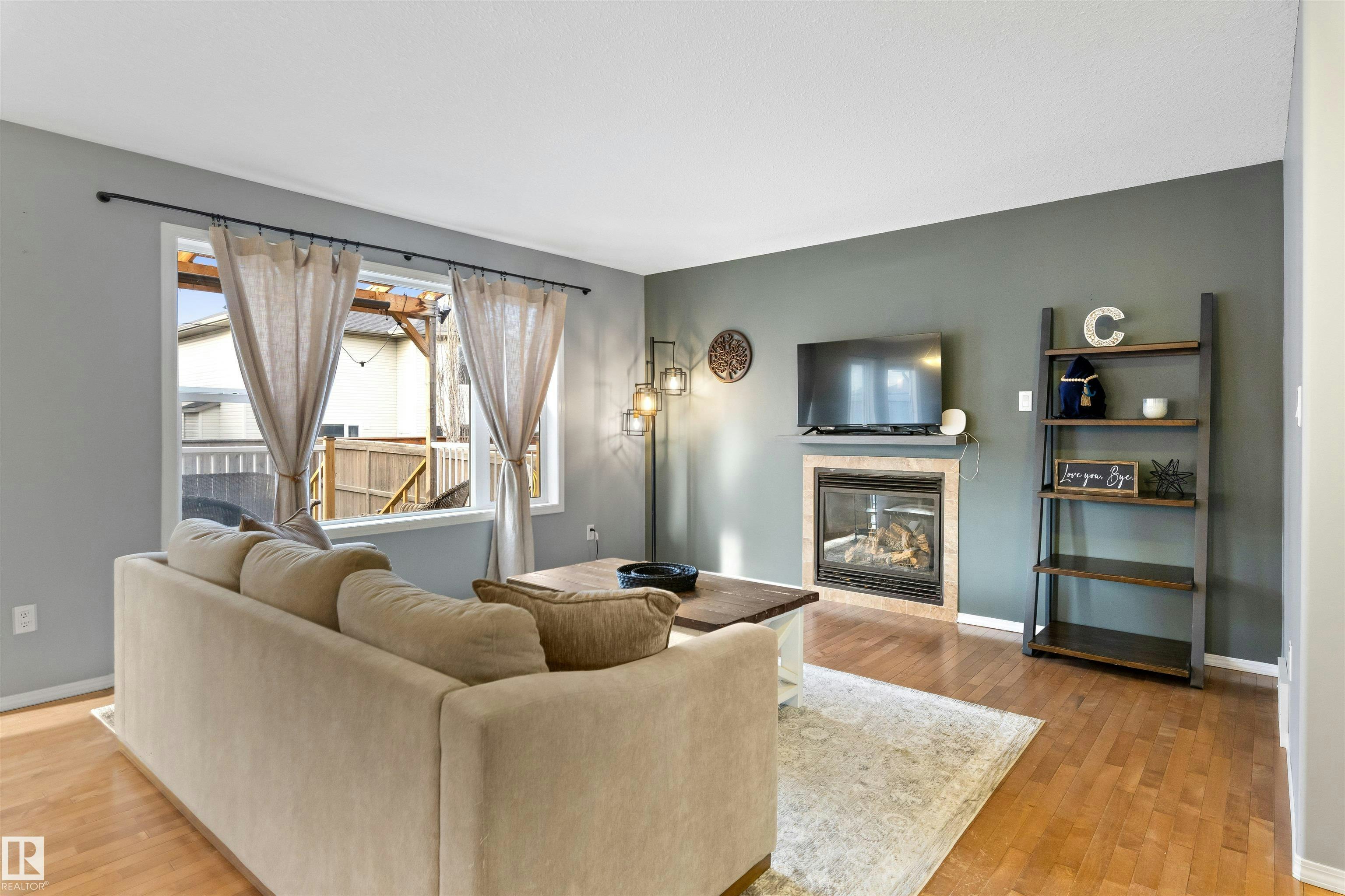 9506 83 Avenue, Morinville, AB, T8R 0A8