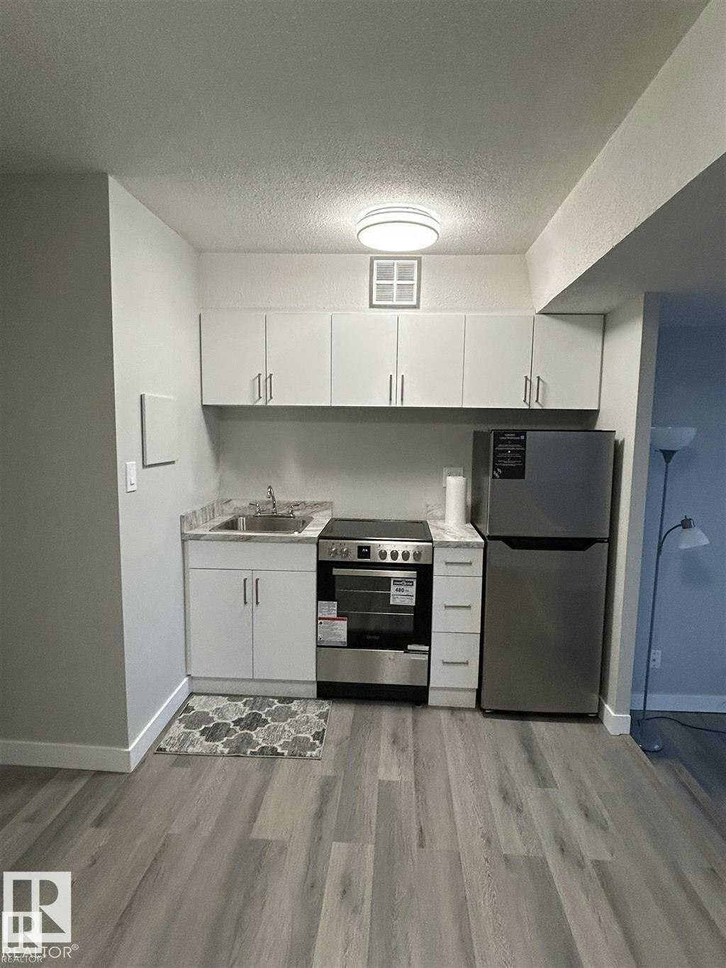 714-10160 114 Street, Edmonton, AB, T5K 2L2