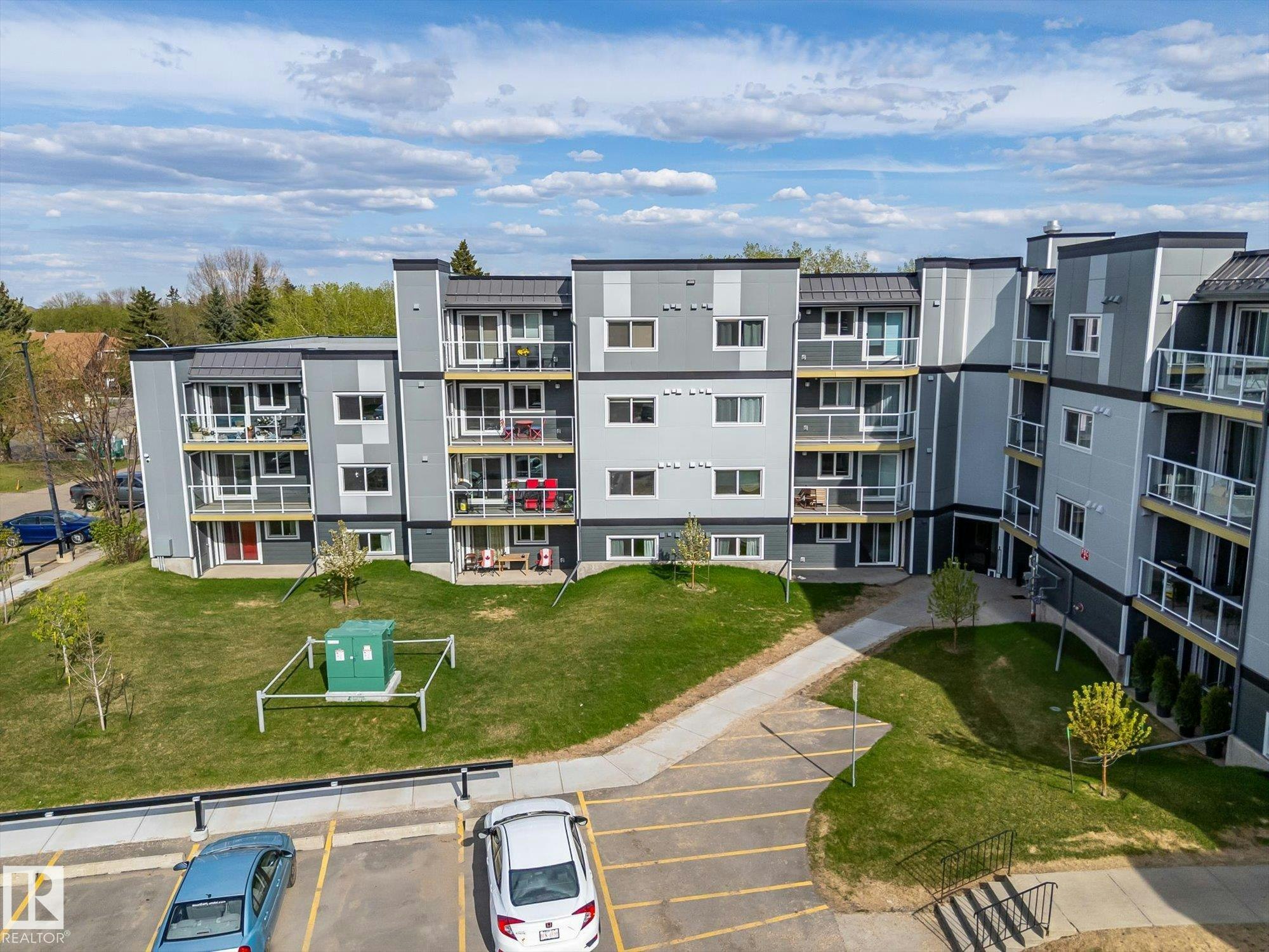 302-9504 182 Street, Edmonton, AB, T5T 3A7
