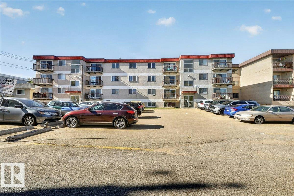 103-10725 111 Street, Edmonton, AB, T5H 3G2 - 42