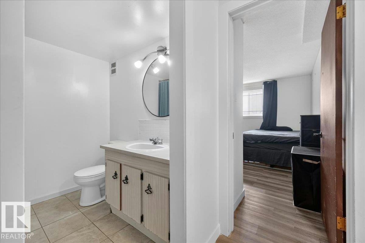 103-10725 111 Street, Edmonton, AB, T5H 3G2 - 34
