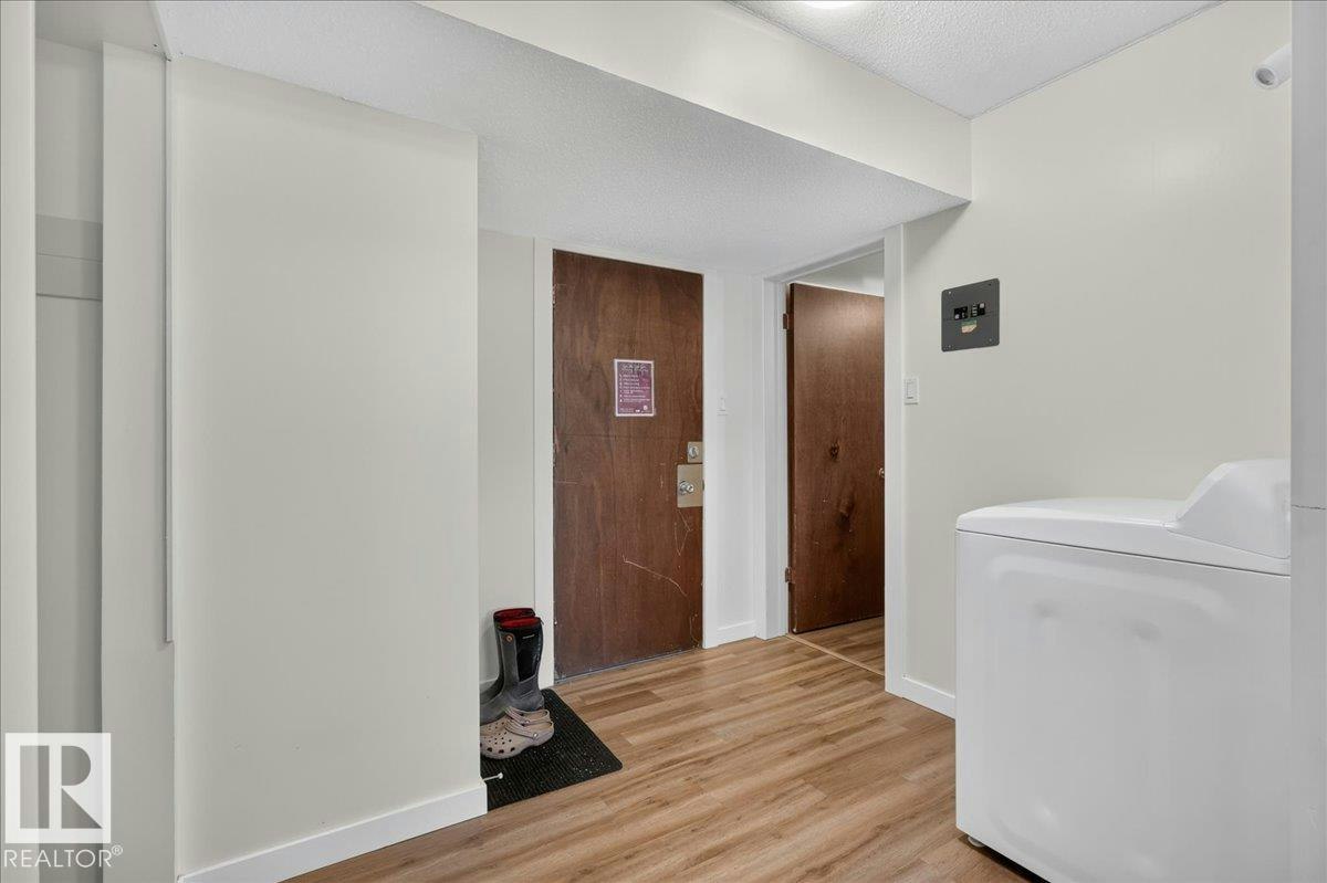103-10725 111 Street, Edmonton, AB, T5H 3G2 - 12