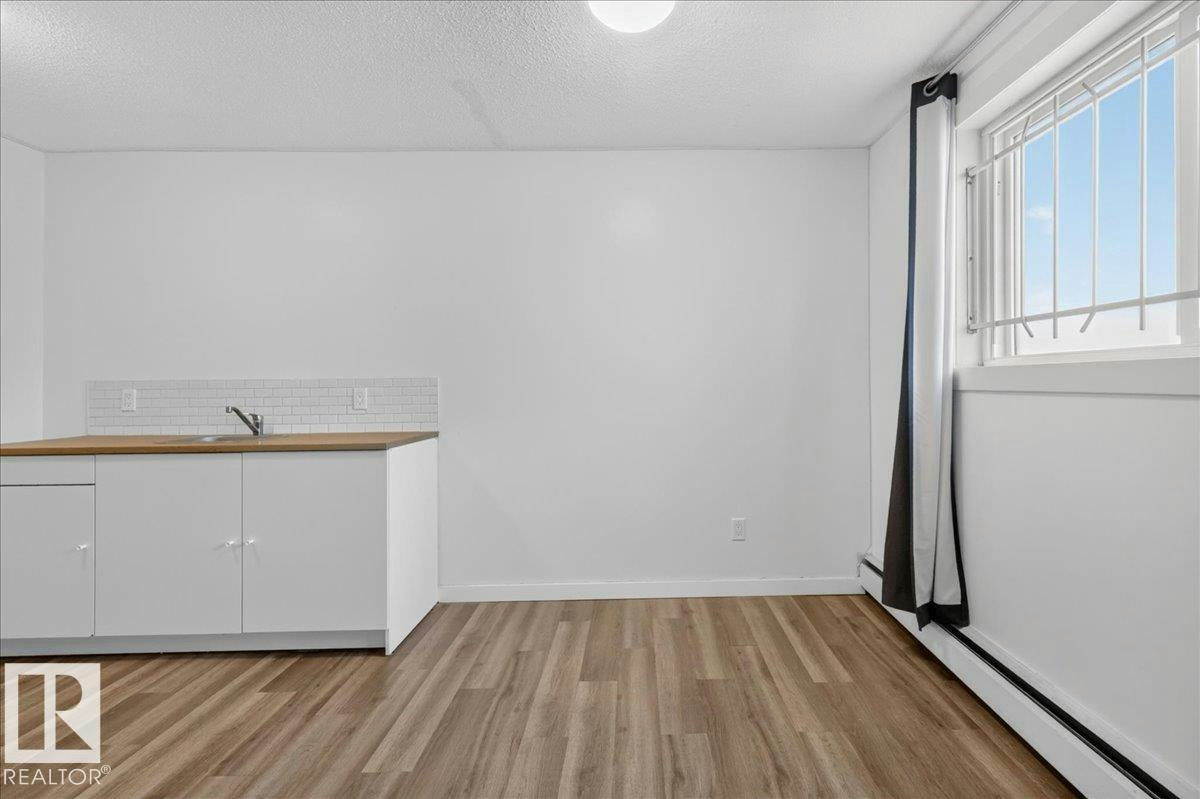 103-10725 111 Street, Edmonton, AB, T5H 3G2 - 27