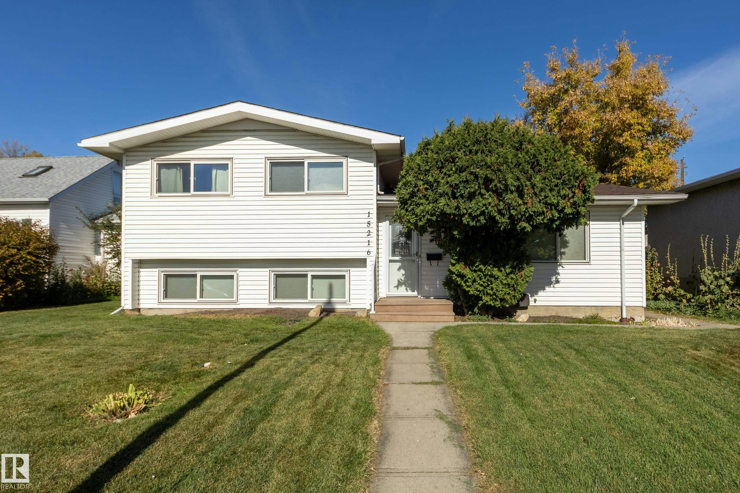15216 86 Avenue, Edmonton, AB, T5R 4C3