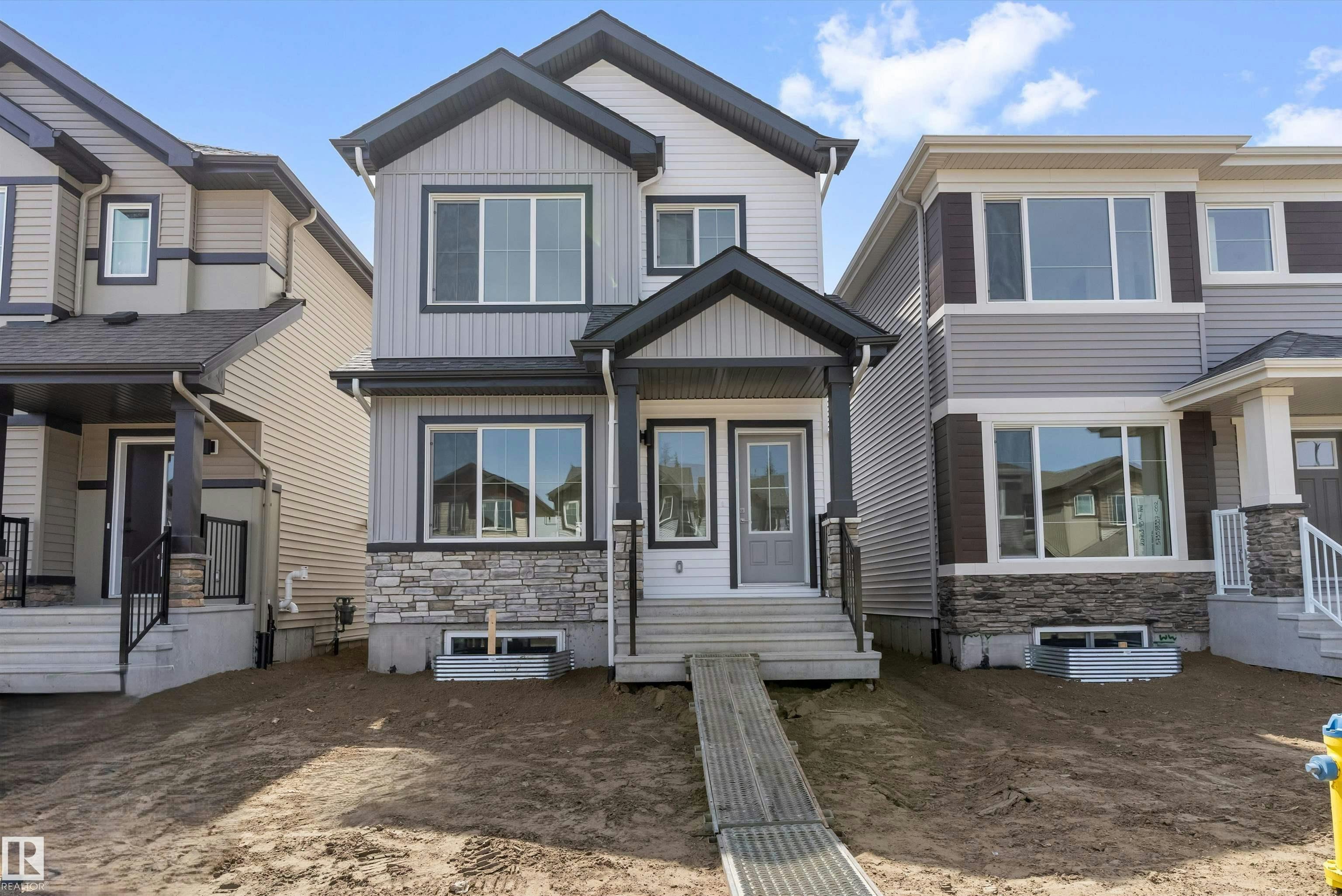 20635 43 Avenue, Edmonton, AB, T6M 3E3
