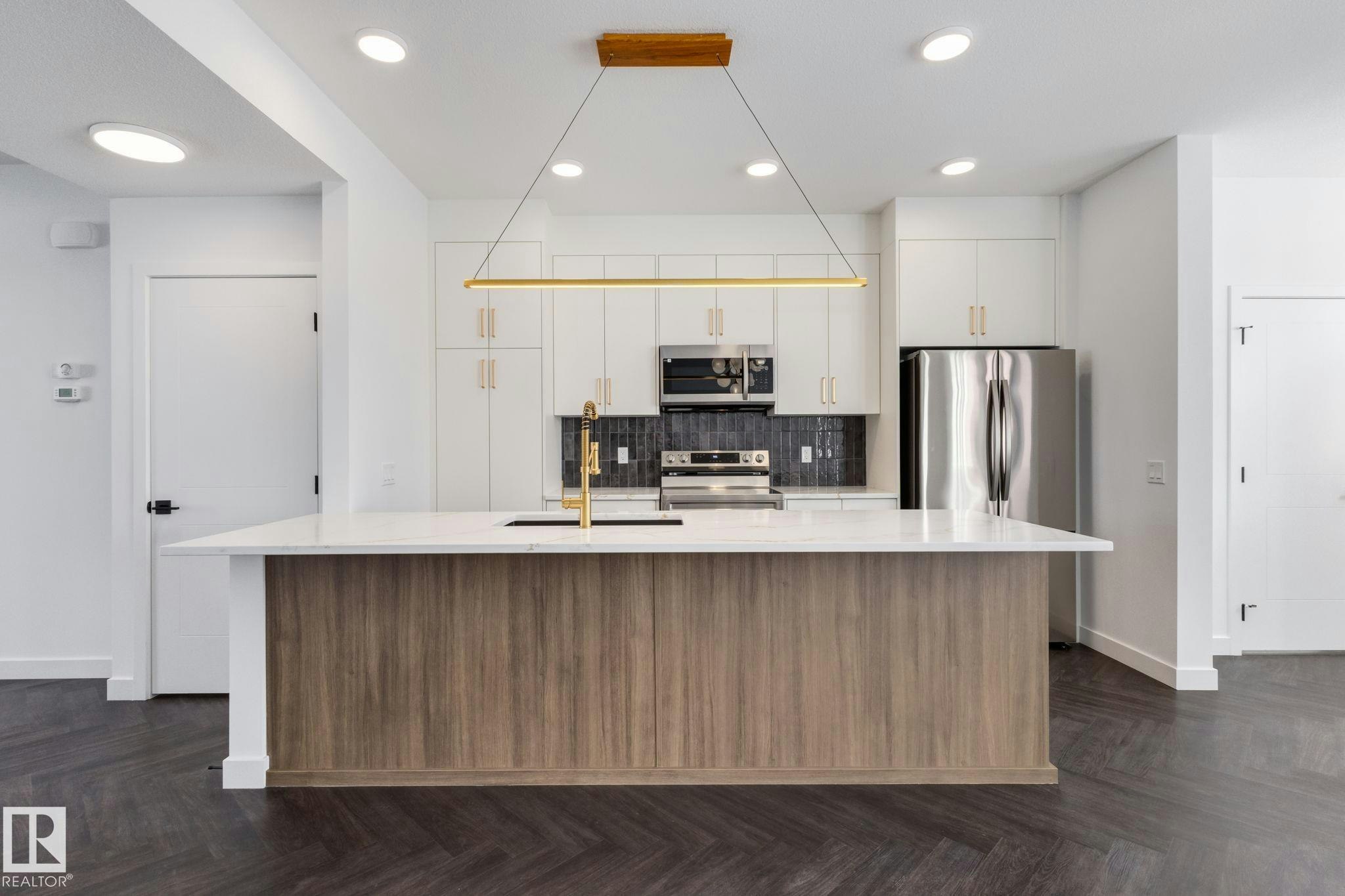2203 Crossbill Link, Edmonton, AB, T5S 0Y6