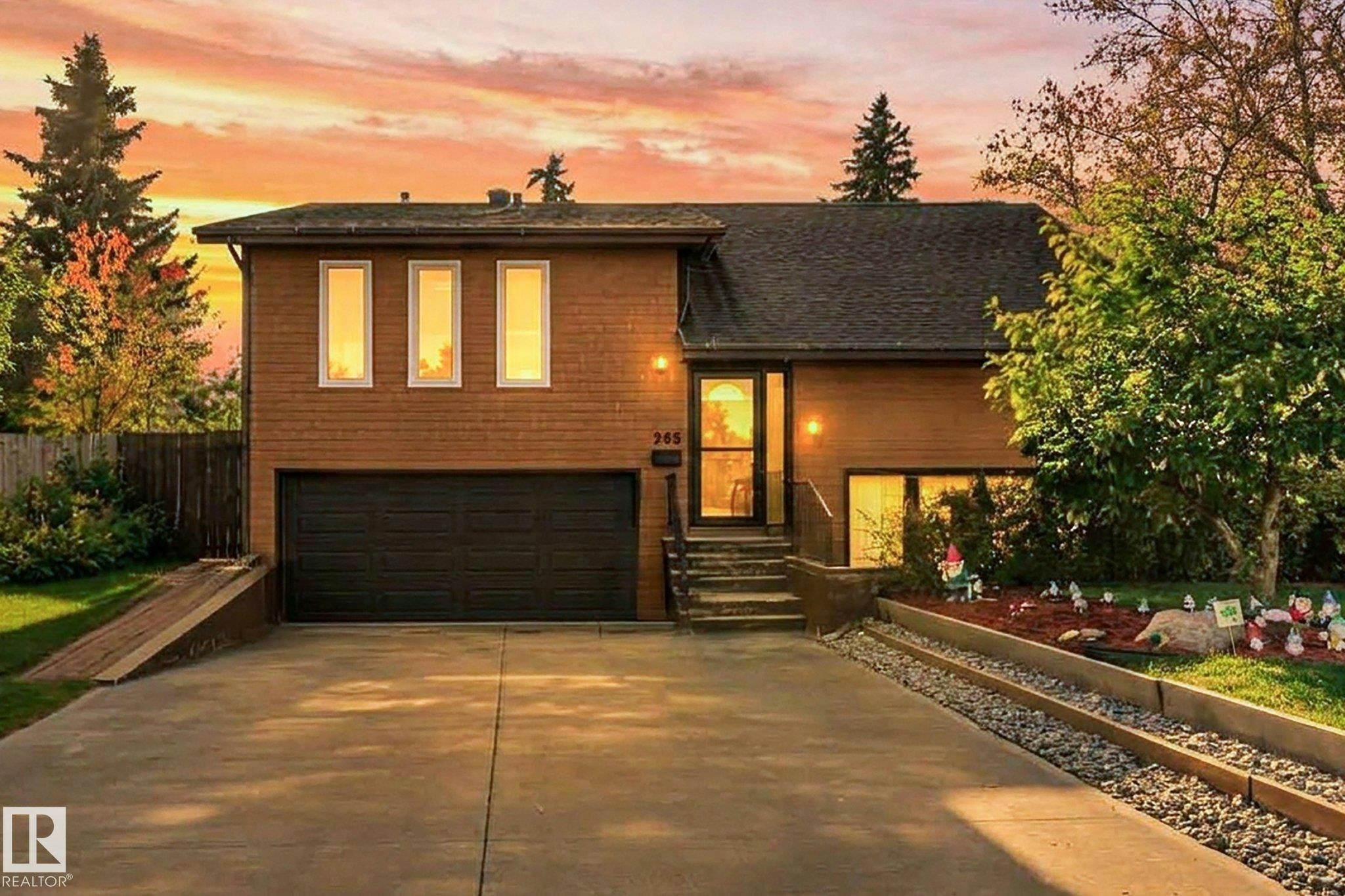 265 Grand Meadow Crescent, Edmonton, AB, T6L 1W9