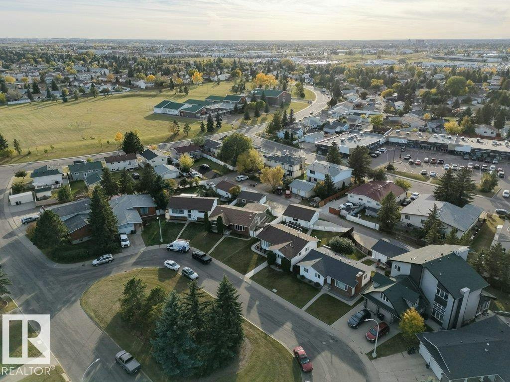 1139 Lakewood Road N, Edmonton, AB, T6K 3A9 - 71
