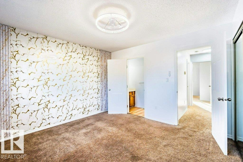 1139 Lakewood Road N, Edmonton, AB, T6K 3A9 - 14