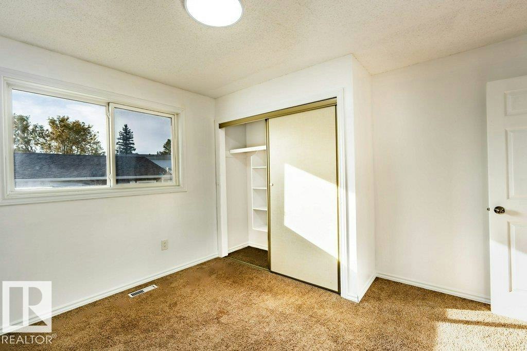 1139 Lakewood Road N, Edmonton, AB, T6K 3A9 - 21