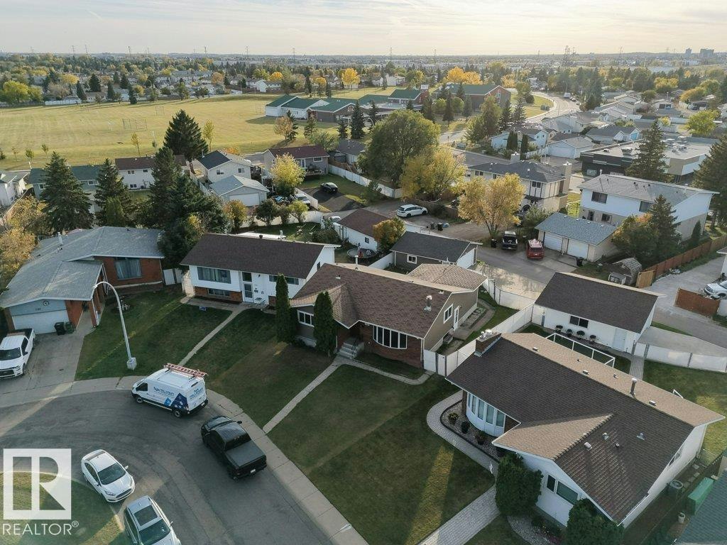1139 Lakewood Road N, Edmonton, AB, T6K 3A9 - 70