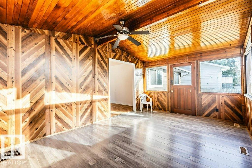 1139 Lakewood Road N, Edmonton, AB, T6K 3A9 - 39
